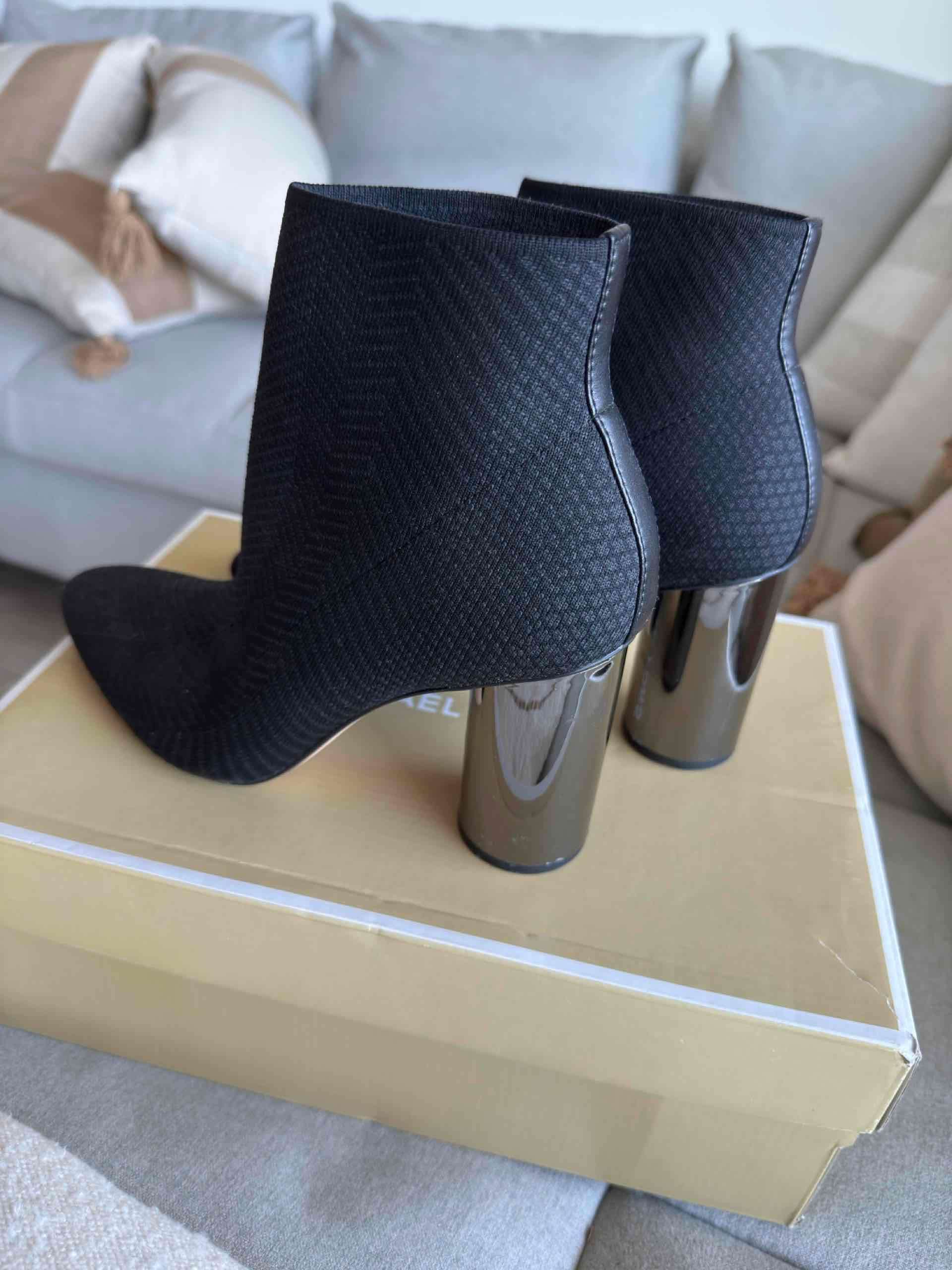 Botines negros ZARA de tacón - miniatura 2