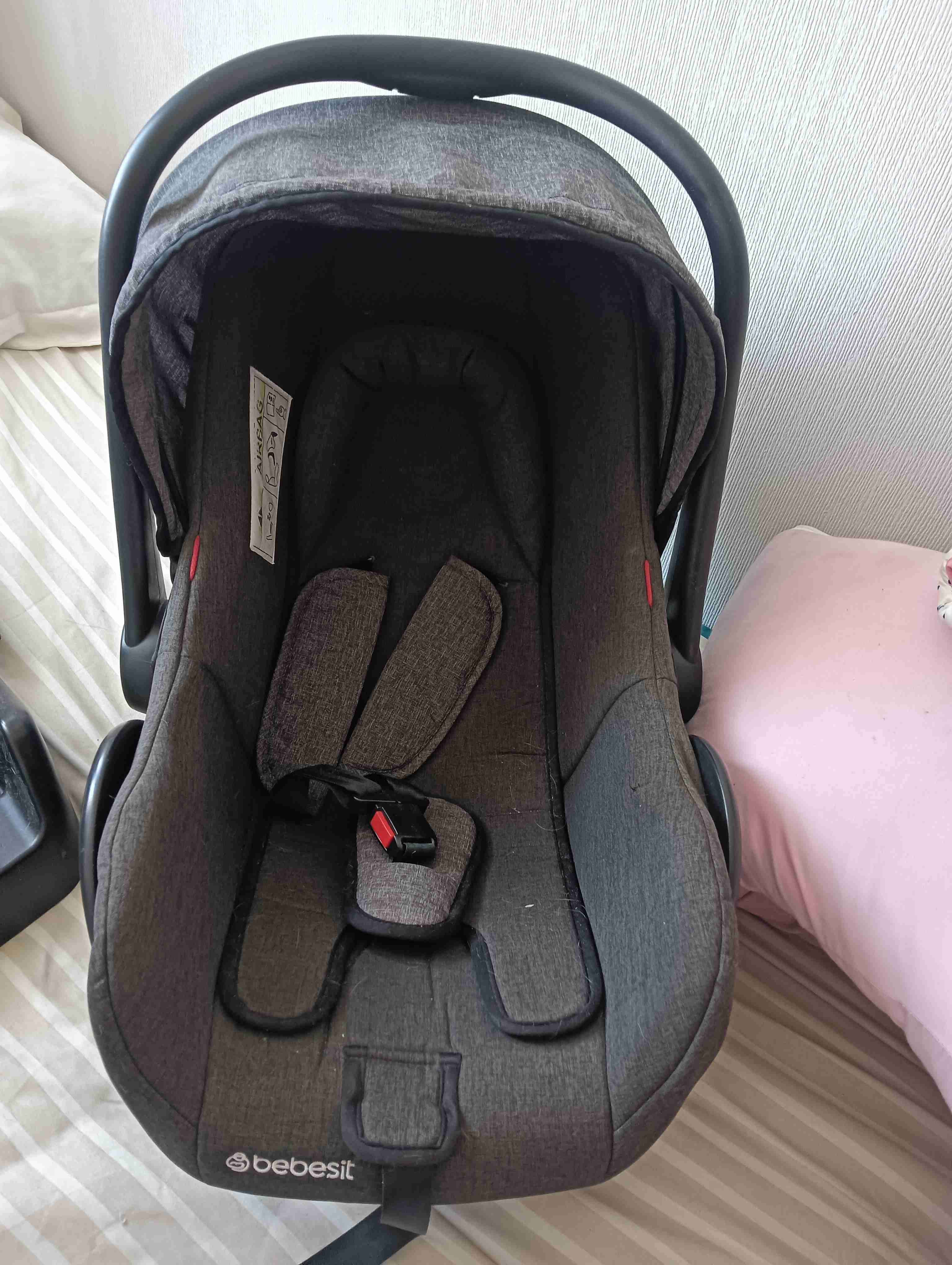 Silla de auto para bebé - miniatura 4