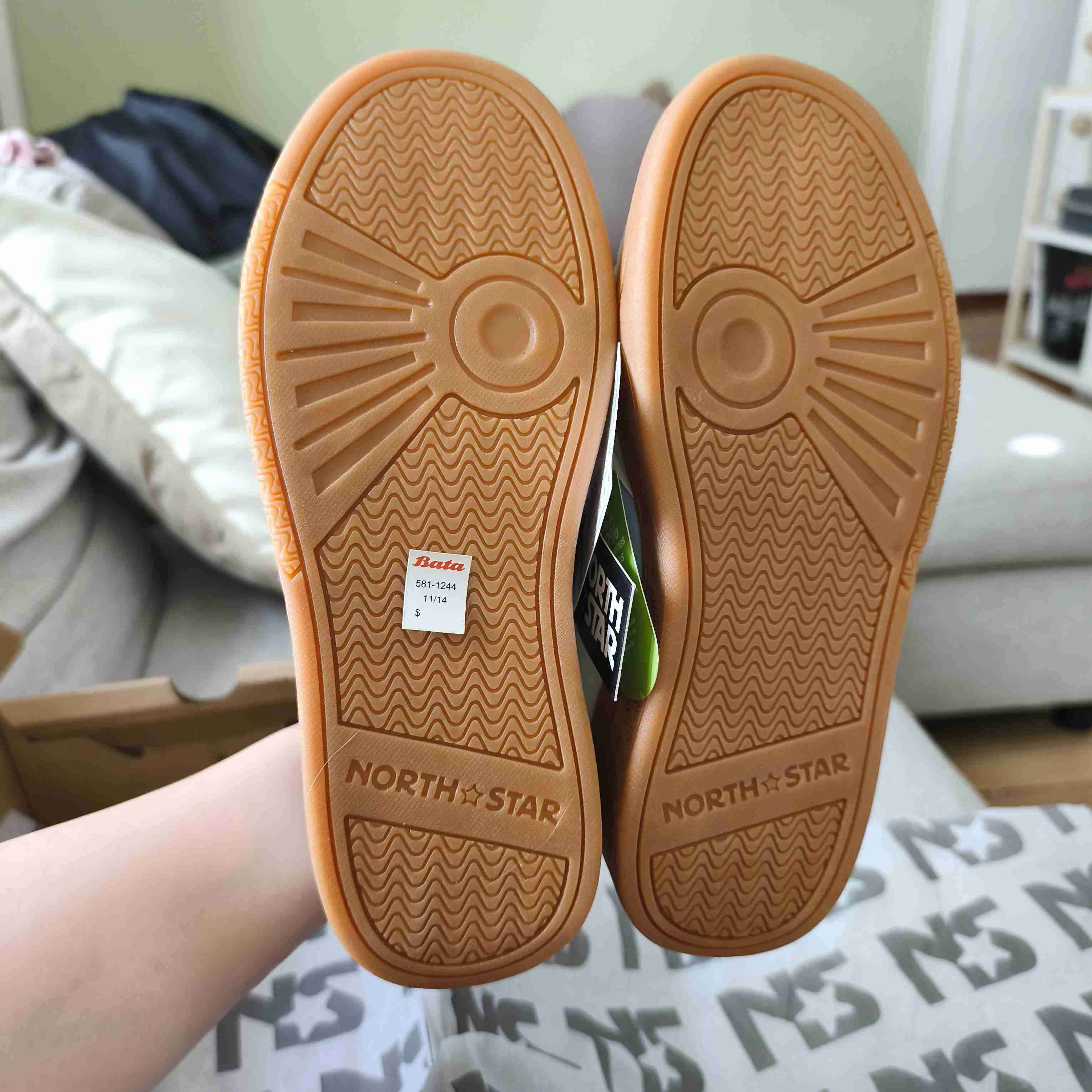 Zapatillas deportivas blancas con azul - miniatura 4