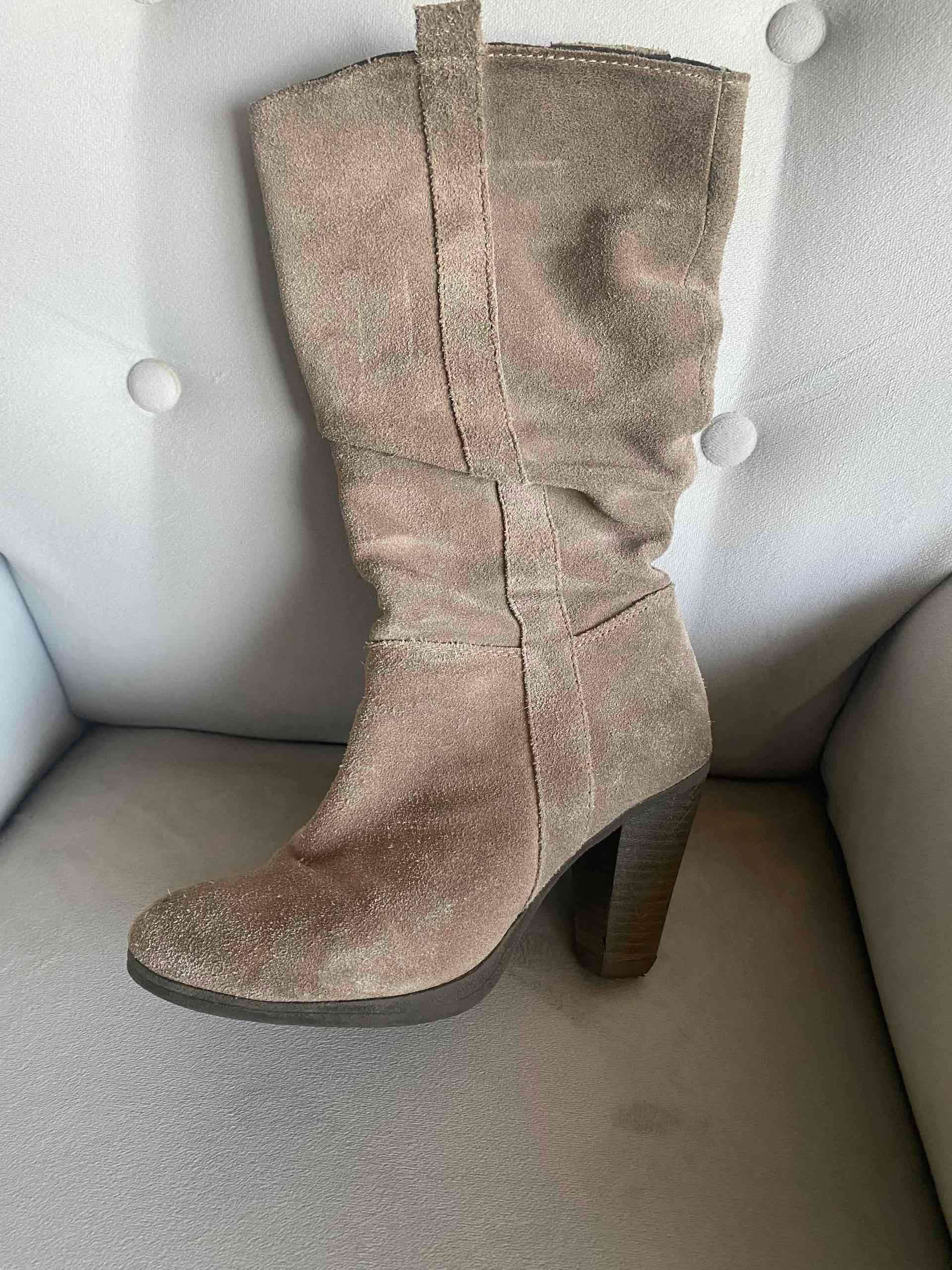 Botas altas beige grisáceo - miniatura 2