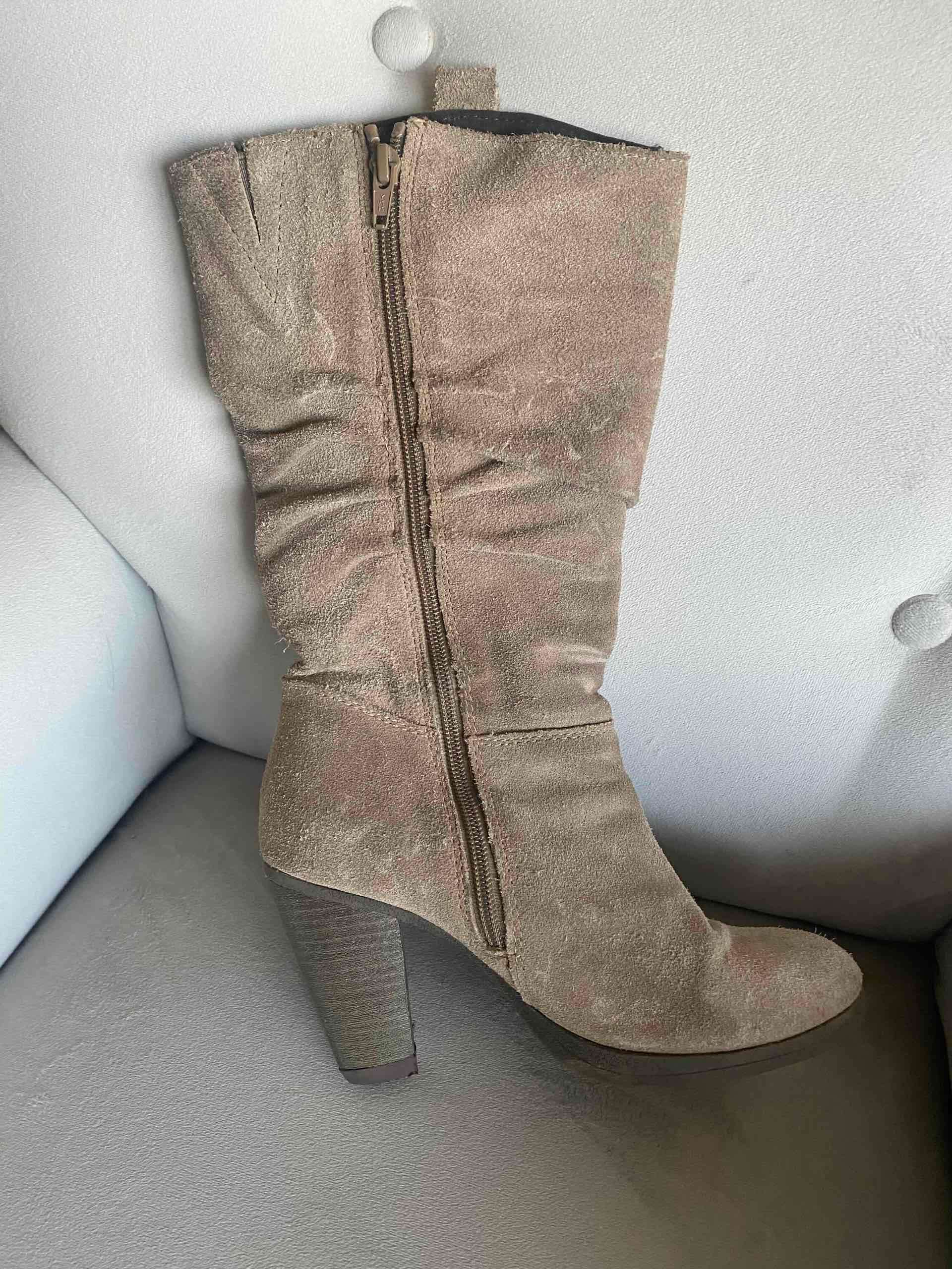 Botas altas beige grisáceo - miniatura 4