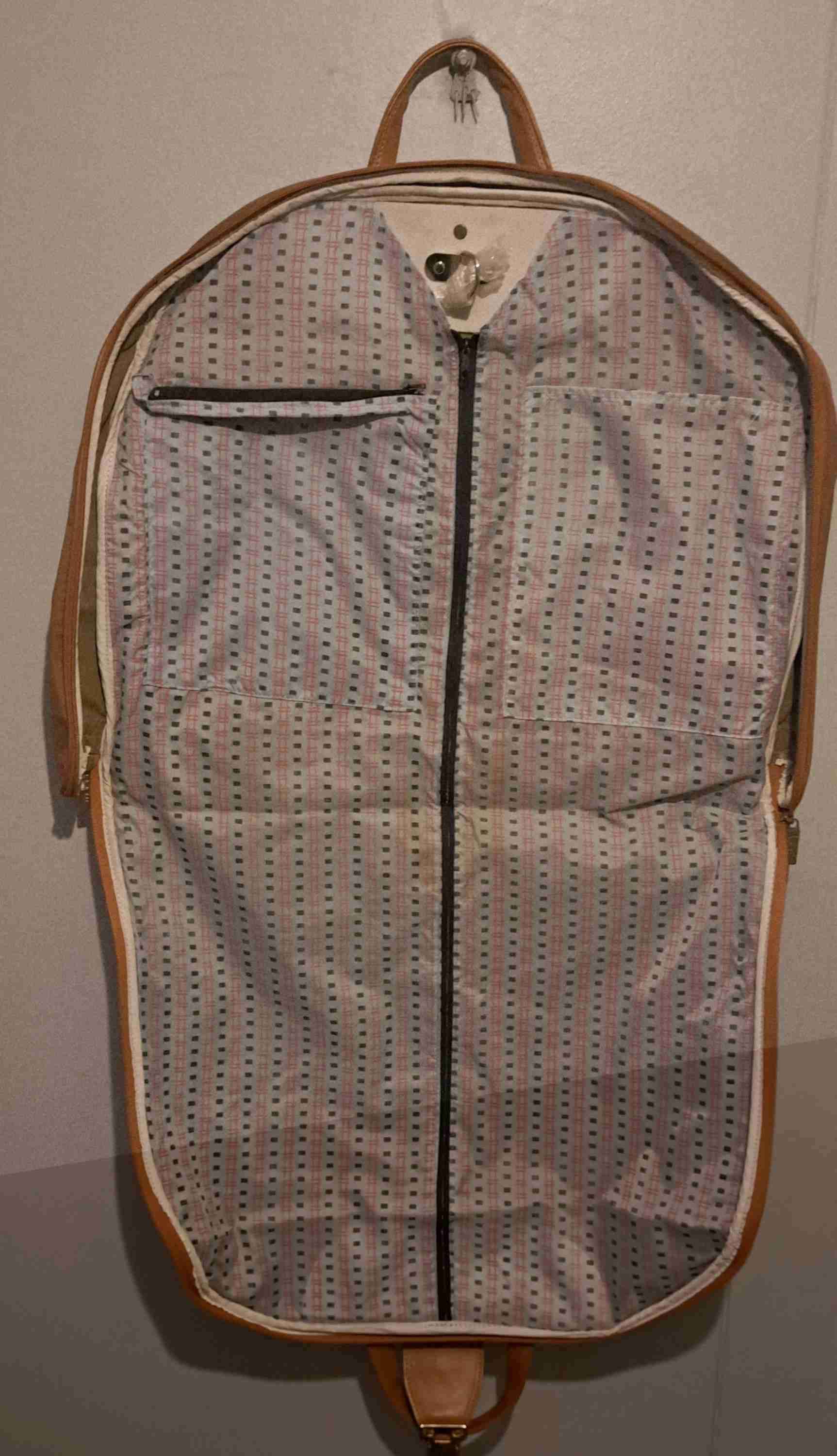 Porta traje unisex. - miniatura 3