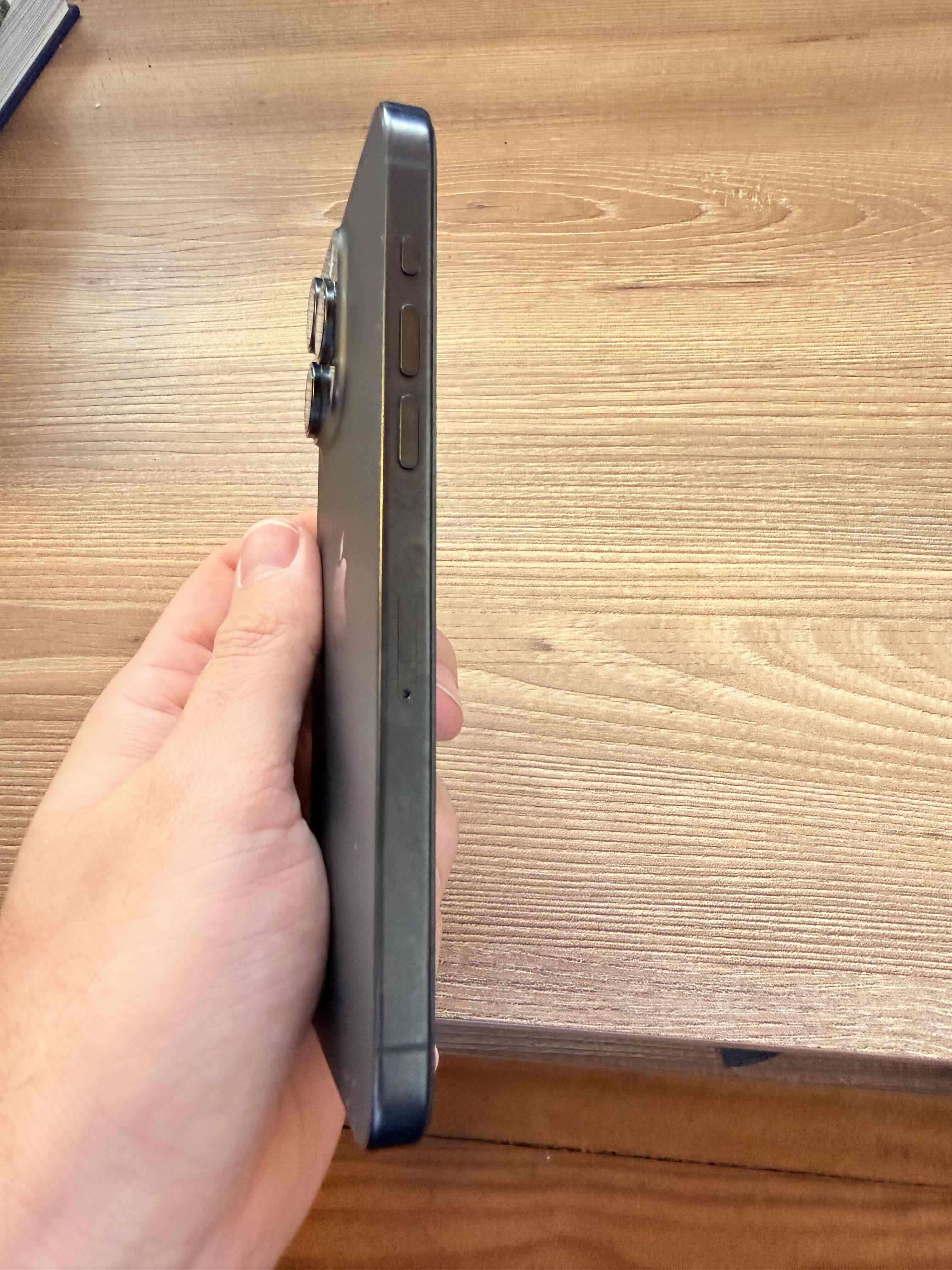 Apple iPhone 15 Pro Max (256 Gb) - Titanio Negro - miniatura 5