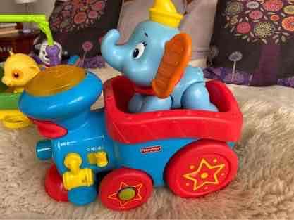 Tren de juguete colorido Fisher Price - miniatura 5