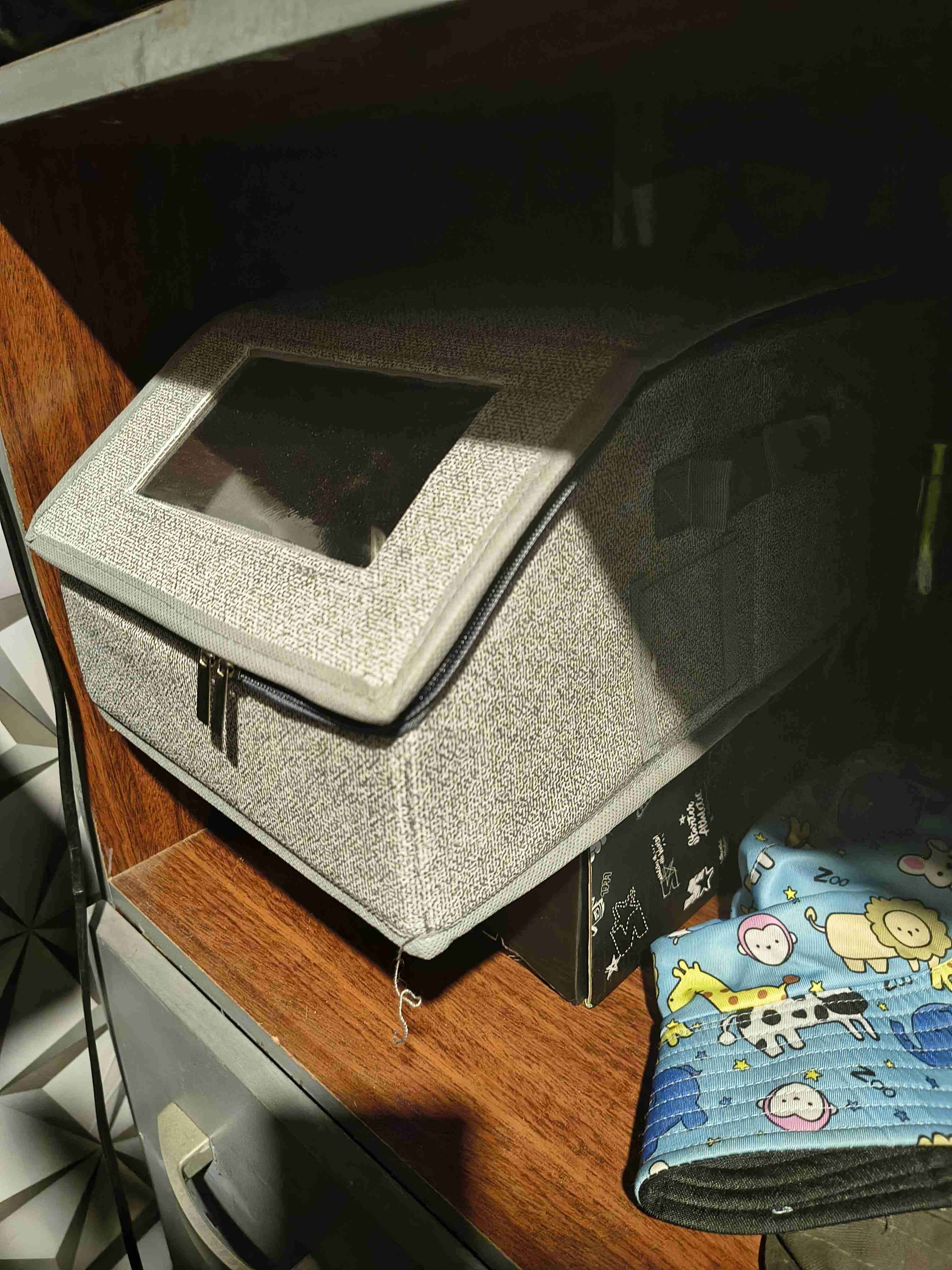 Organizador de gorras multifuncional - miniatura 2