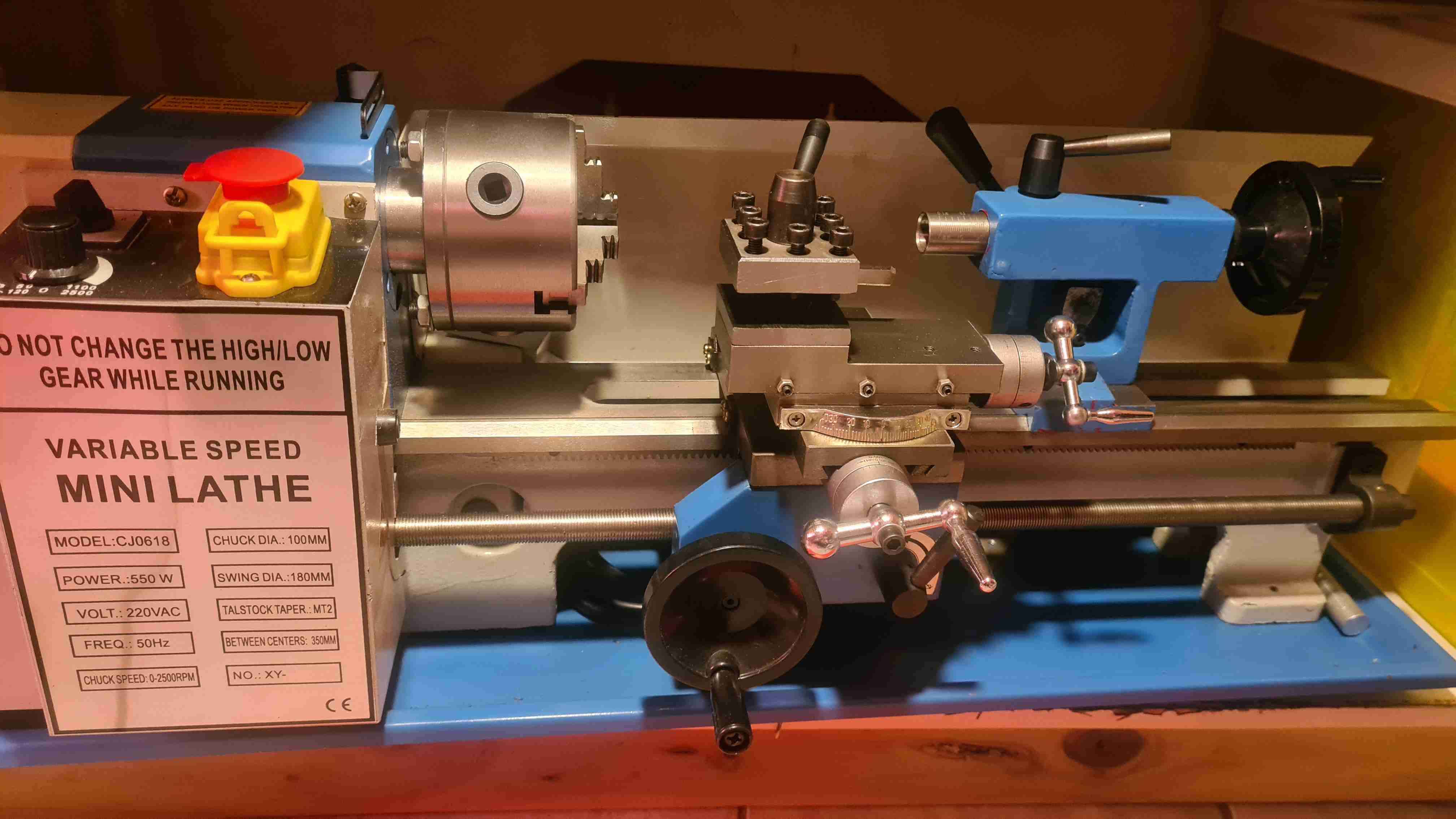 Torno miniatura de velocidad variable - miniatura 2