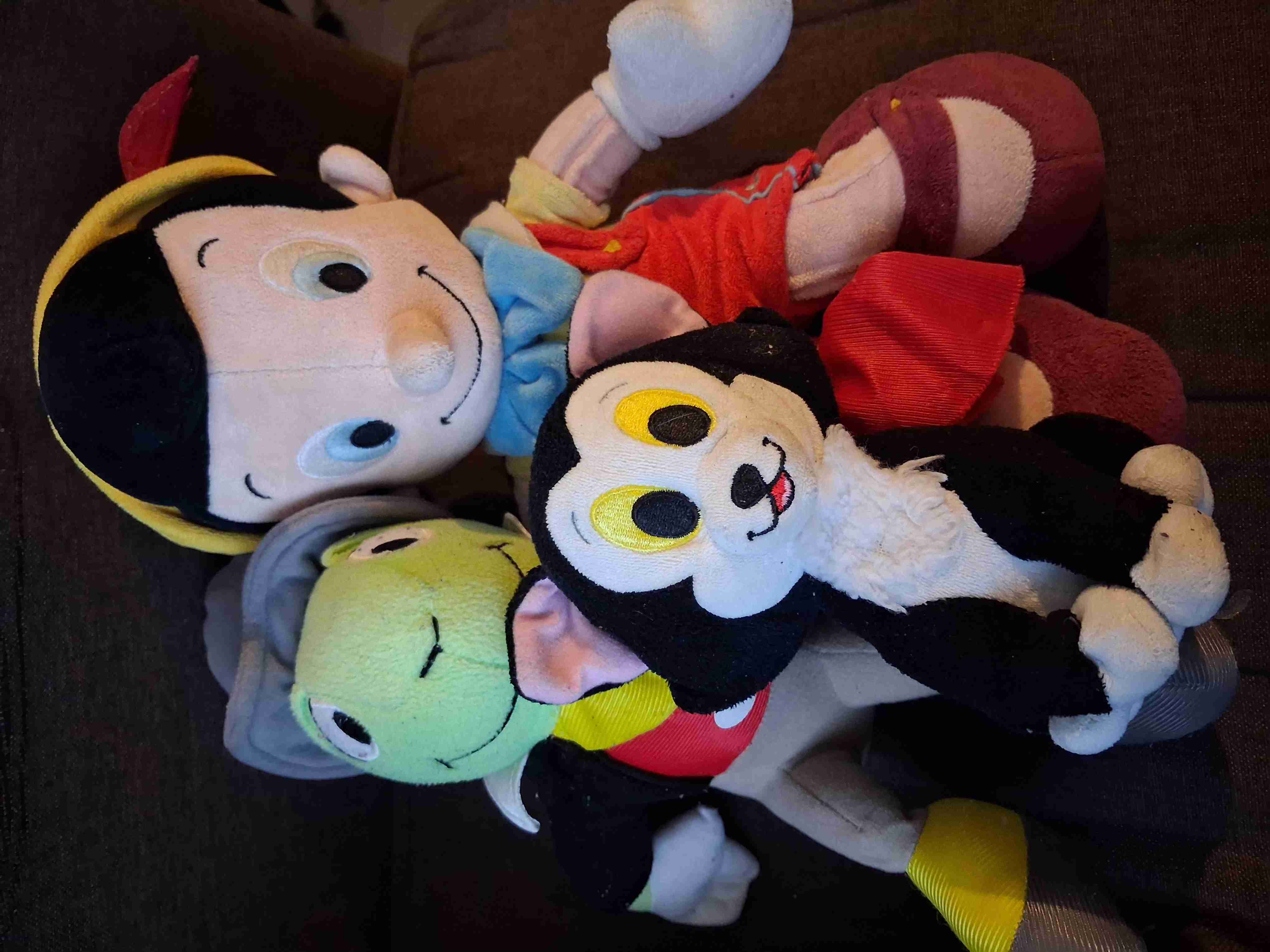 Peluches de personajes clásicos - miniatura 1