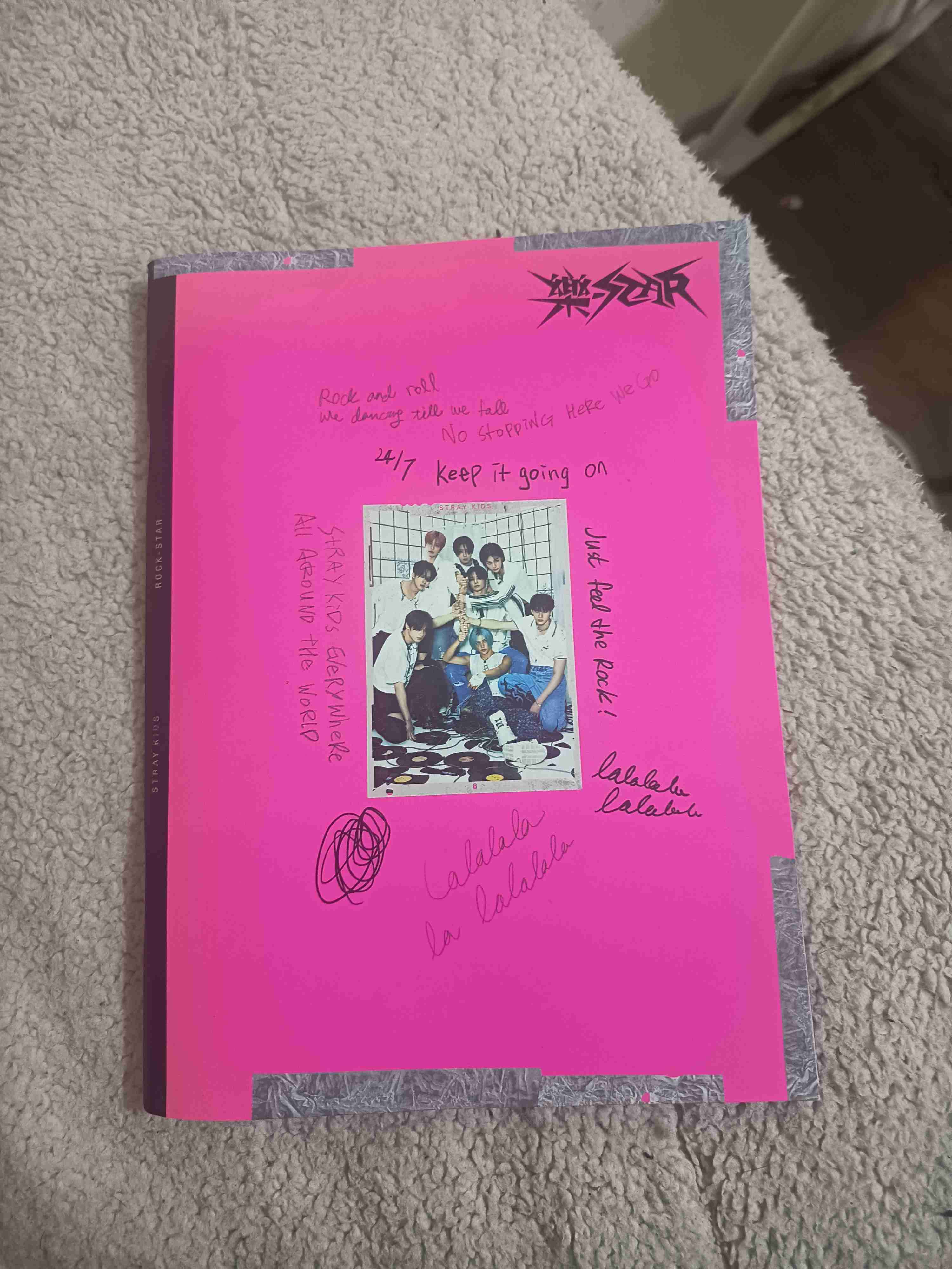 Álbum Stray Kids colección especial - miniatura 2