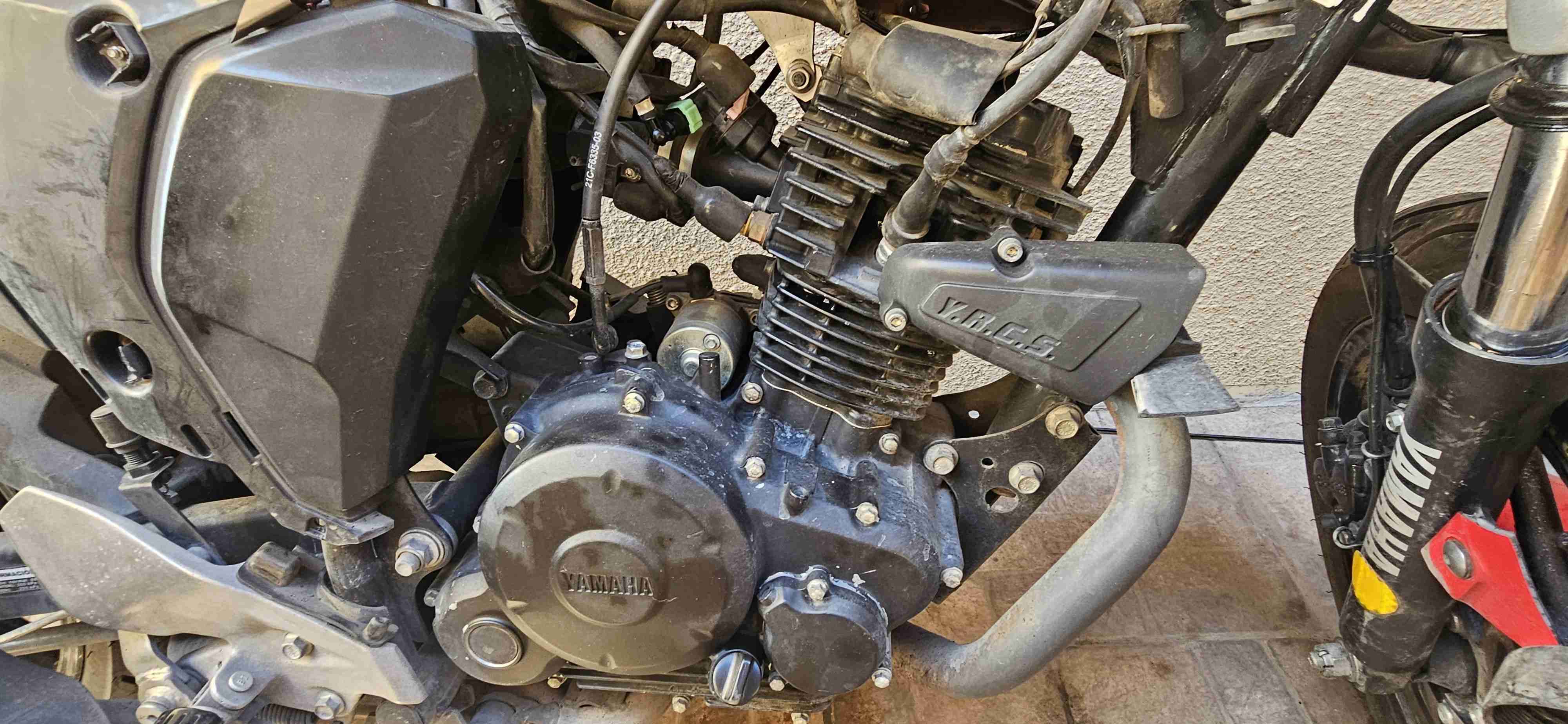 Yamaha fz150 2.0 2018 chocada - miniatura 2