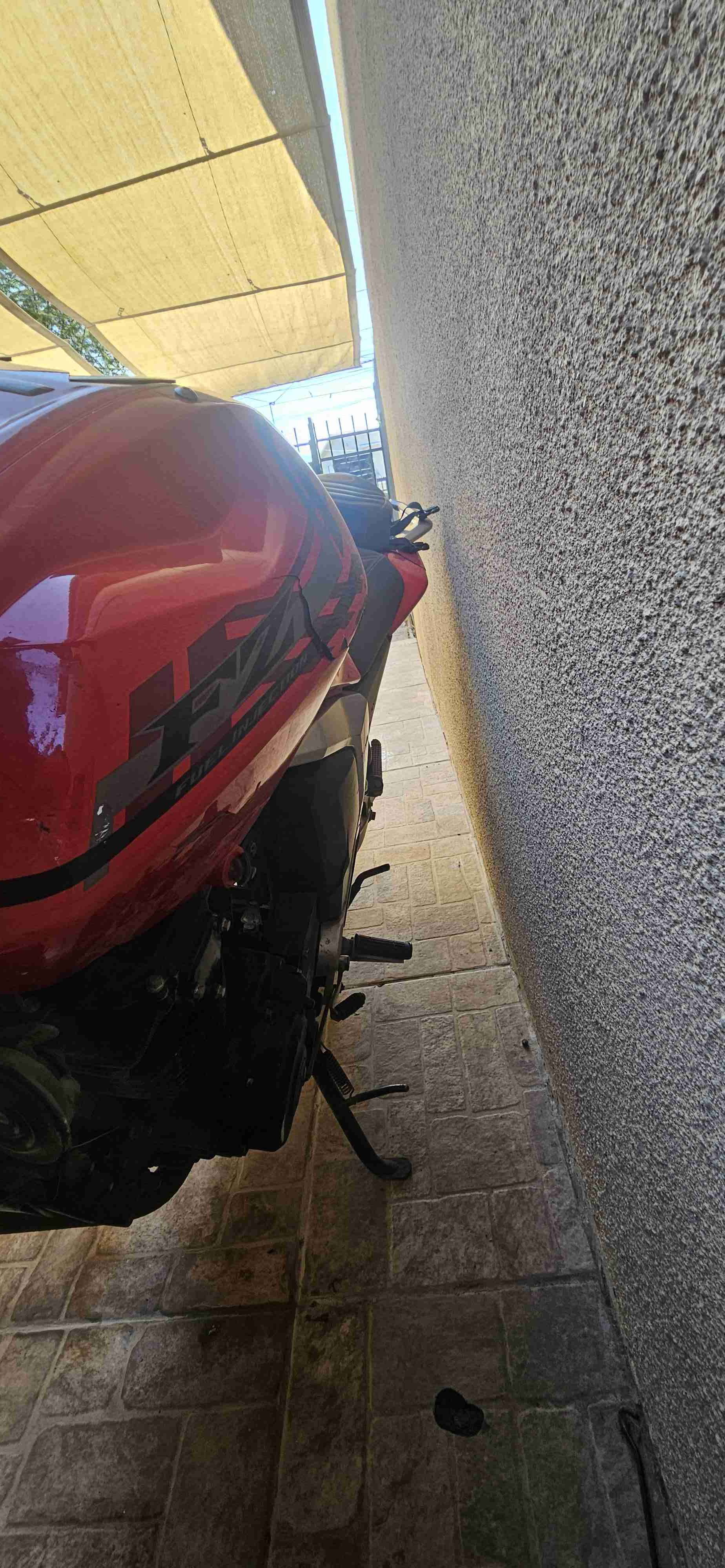 Yamaha fz150 2.0 2018 chocada - miniatura 3