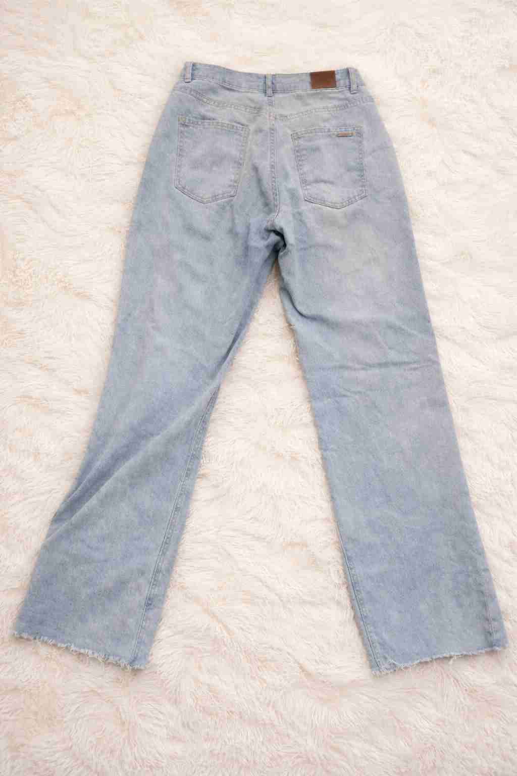 Jeans celestes rotos - miniatura 2