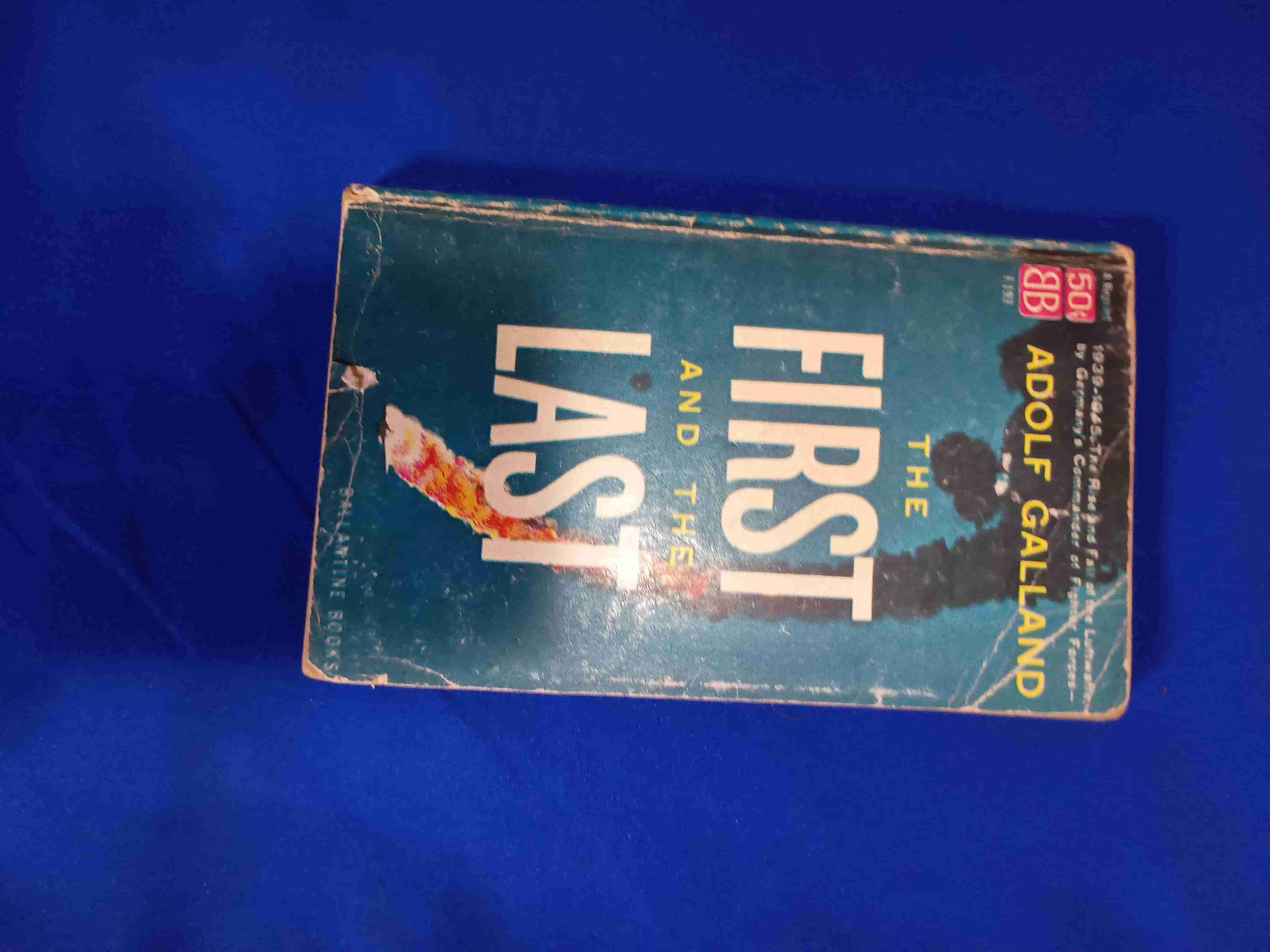 Libro 'The First and the Last'