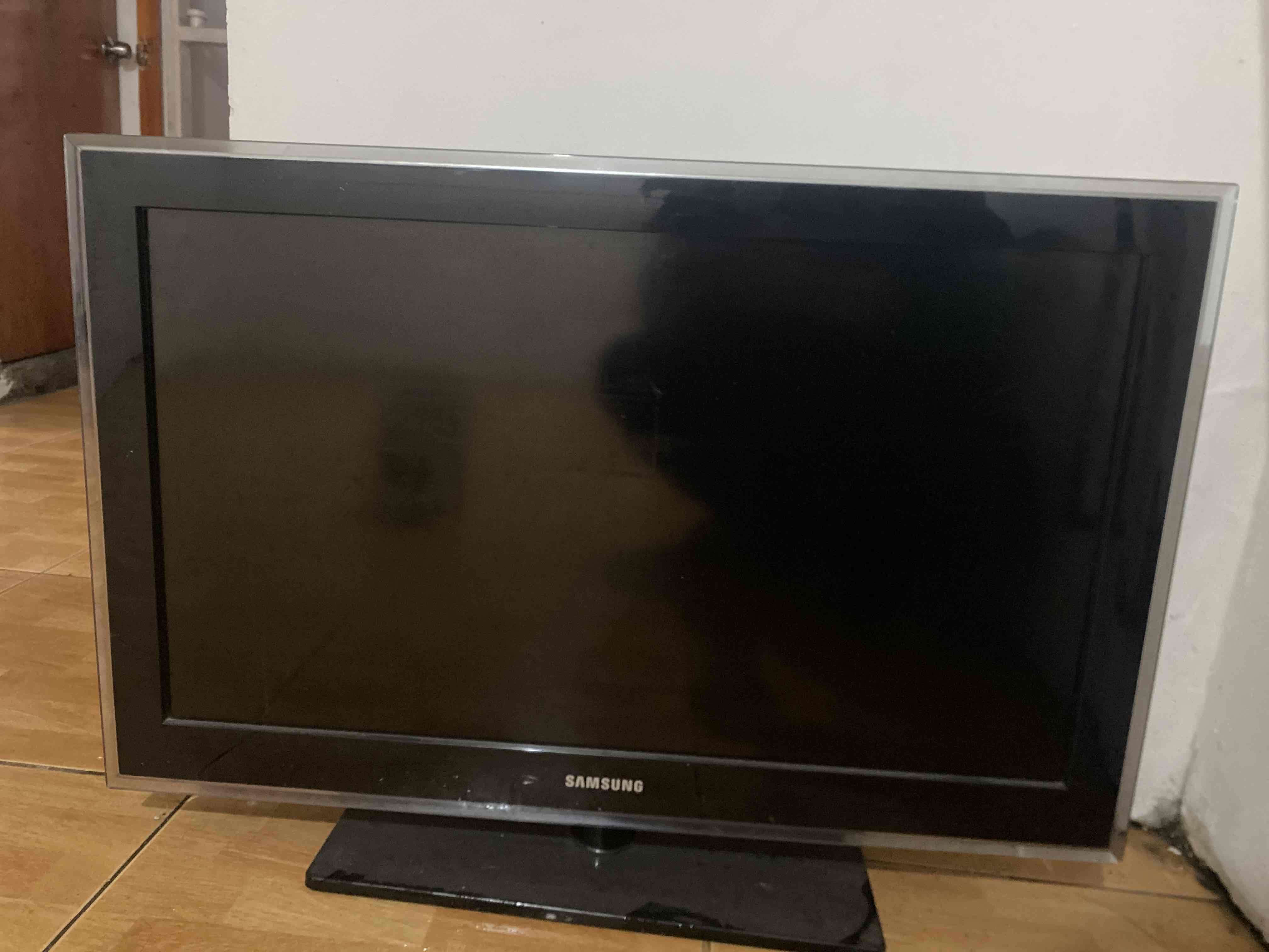 Televisor Samsung 32 pulgadas - miniatura 3