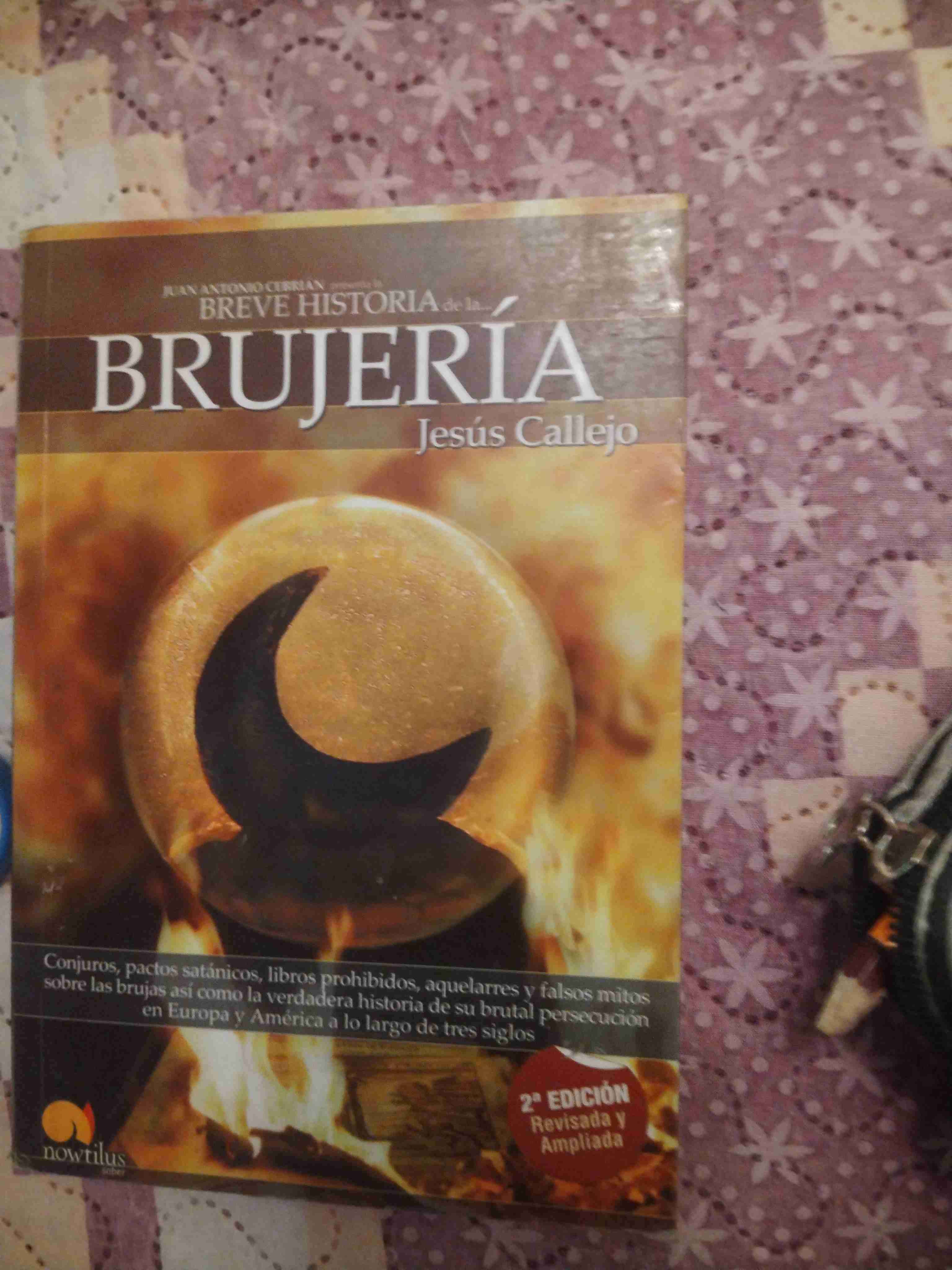 Libro 'Breve Historia de la Brujería' - miniatura 1