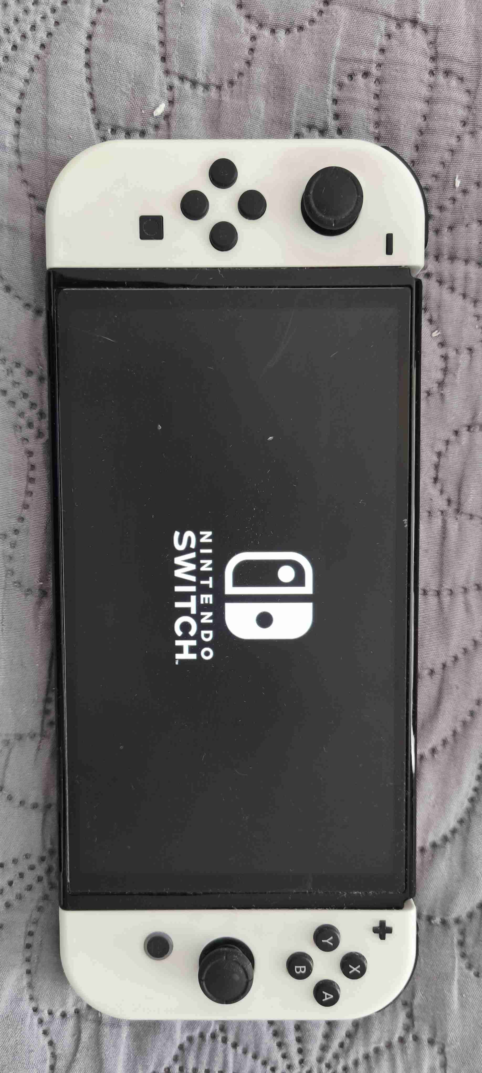 Nintendo Switch OLED con juego - miniatura 4