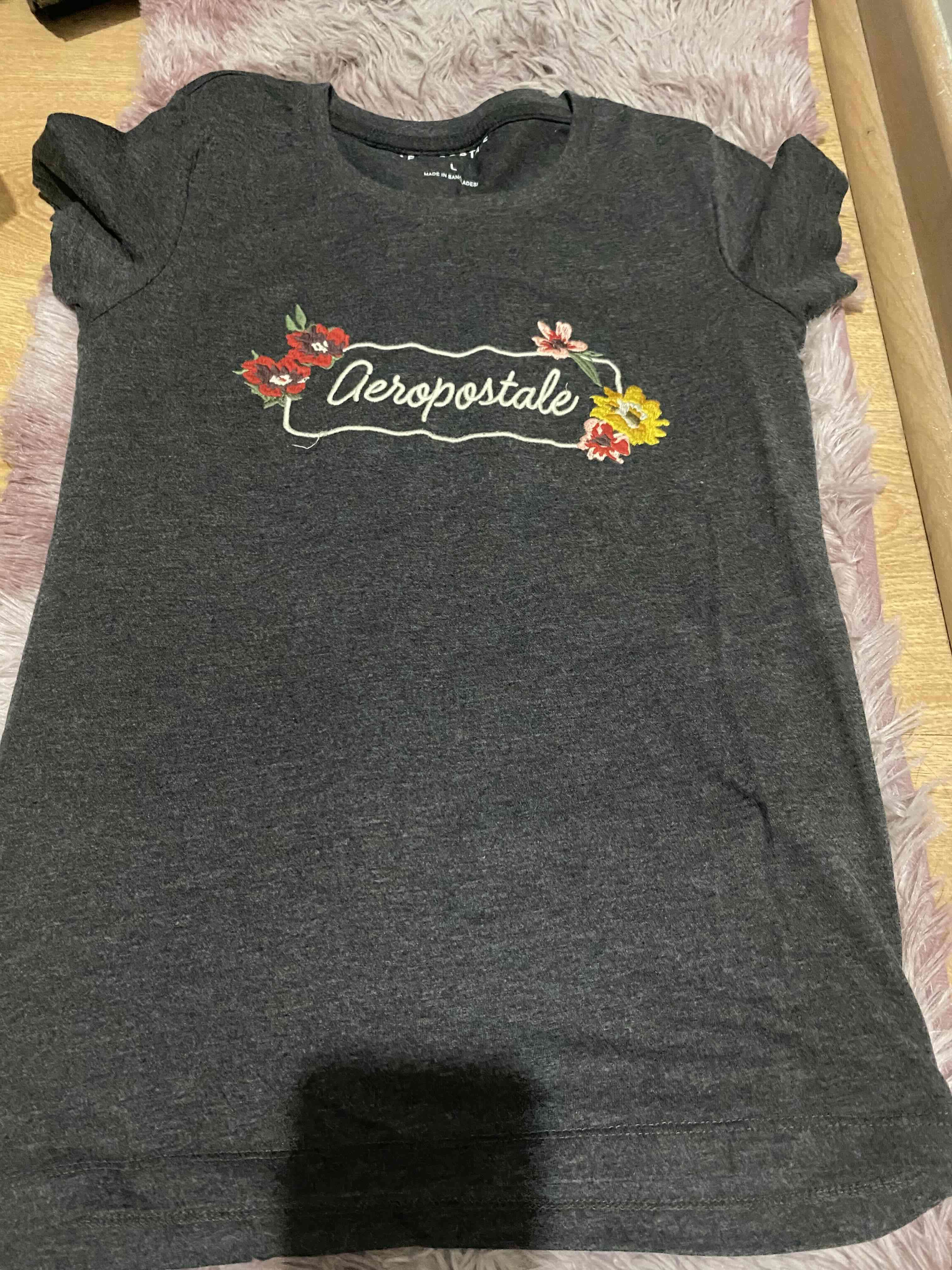 Polera Aeropostale gris floral - miniatura 1