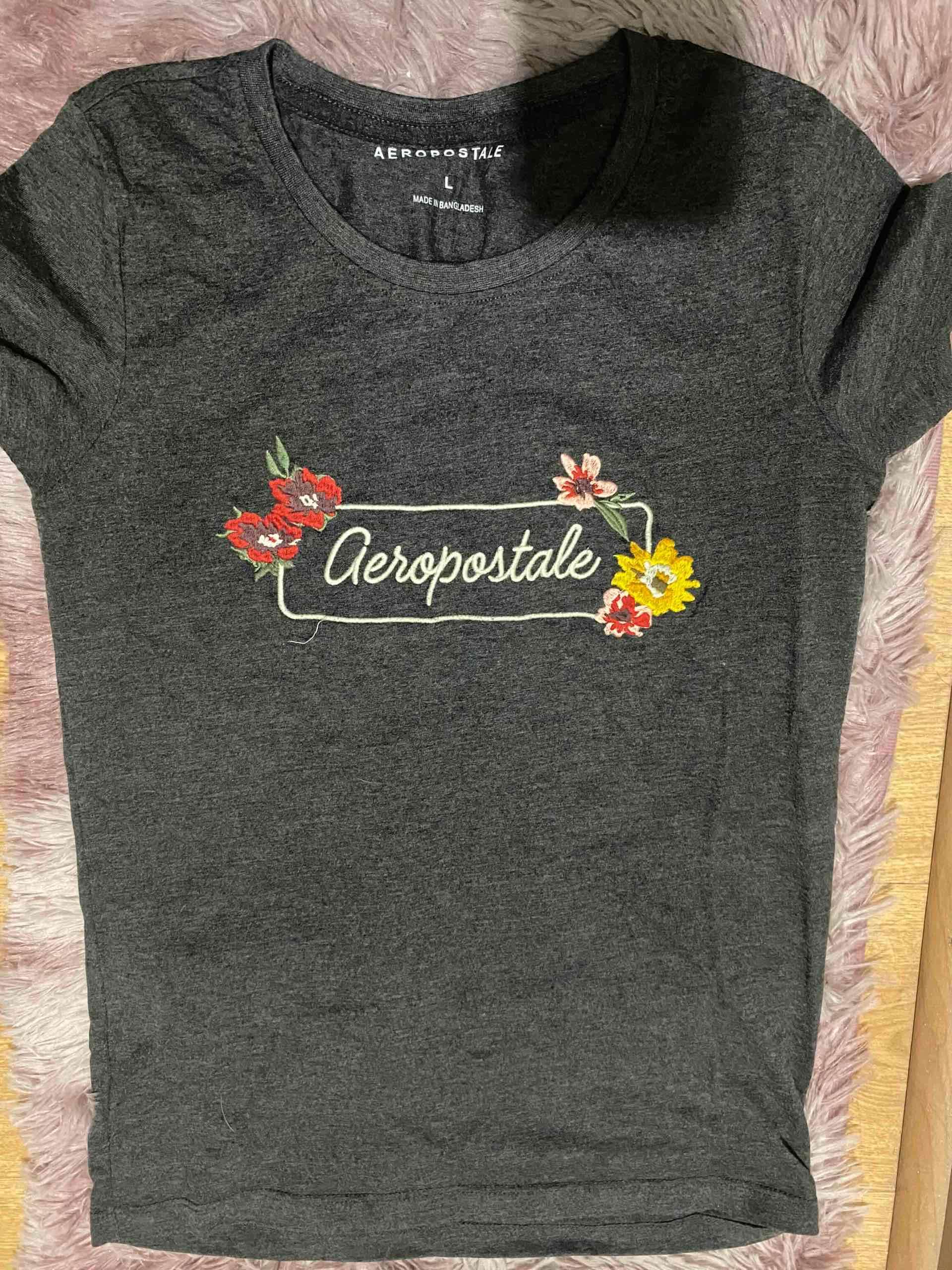 Polera Aeropostale gris floral - miniatura 2