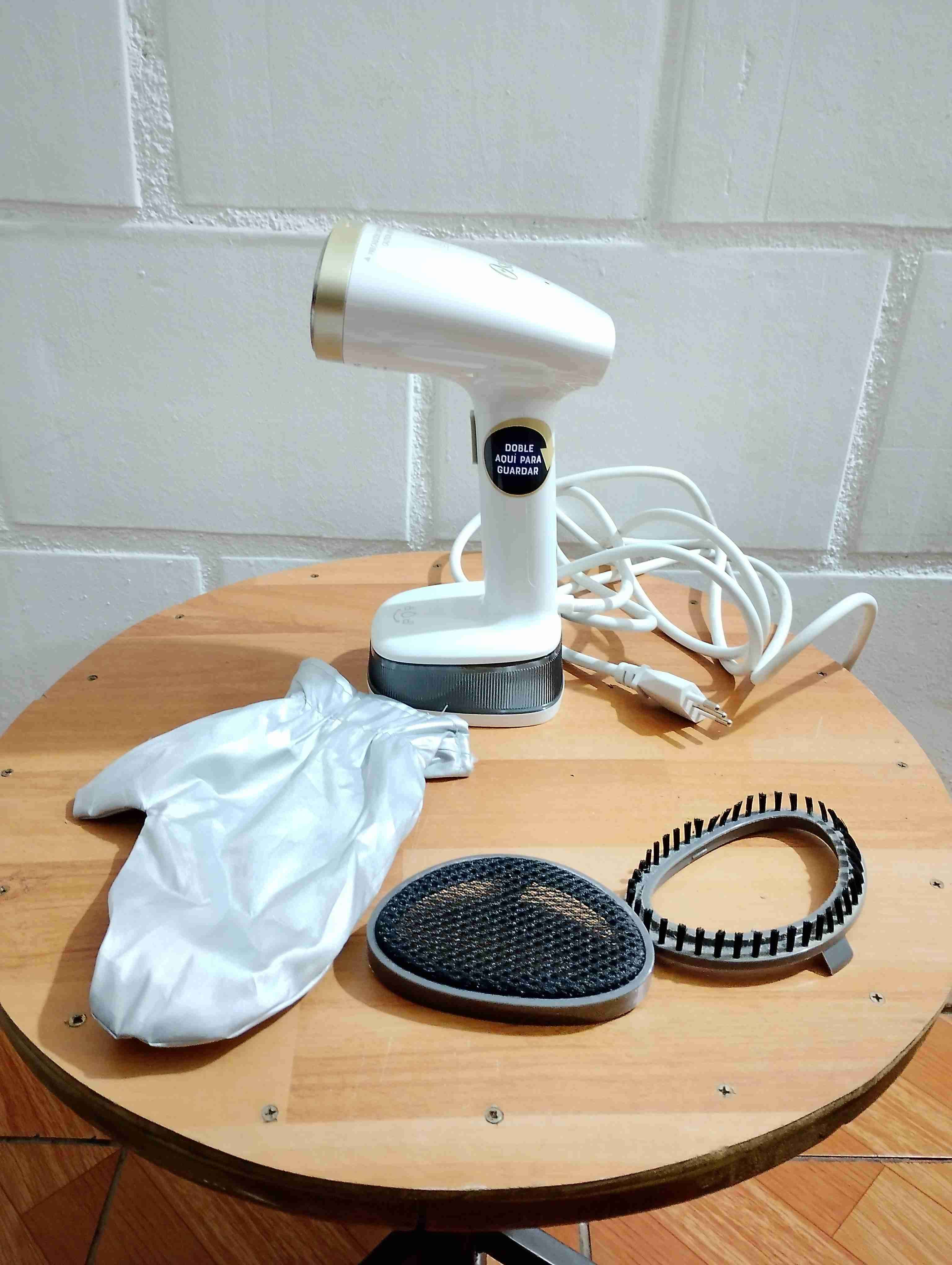 Plancha a vapor portátil Oster - miniatura 1