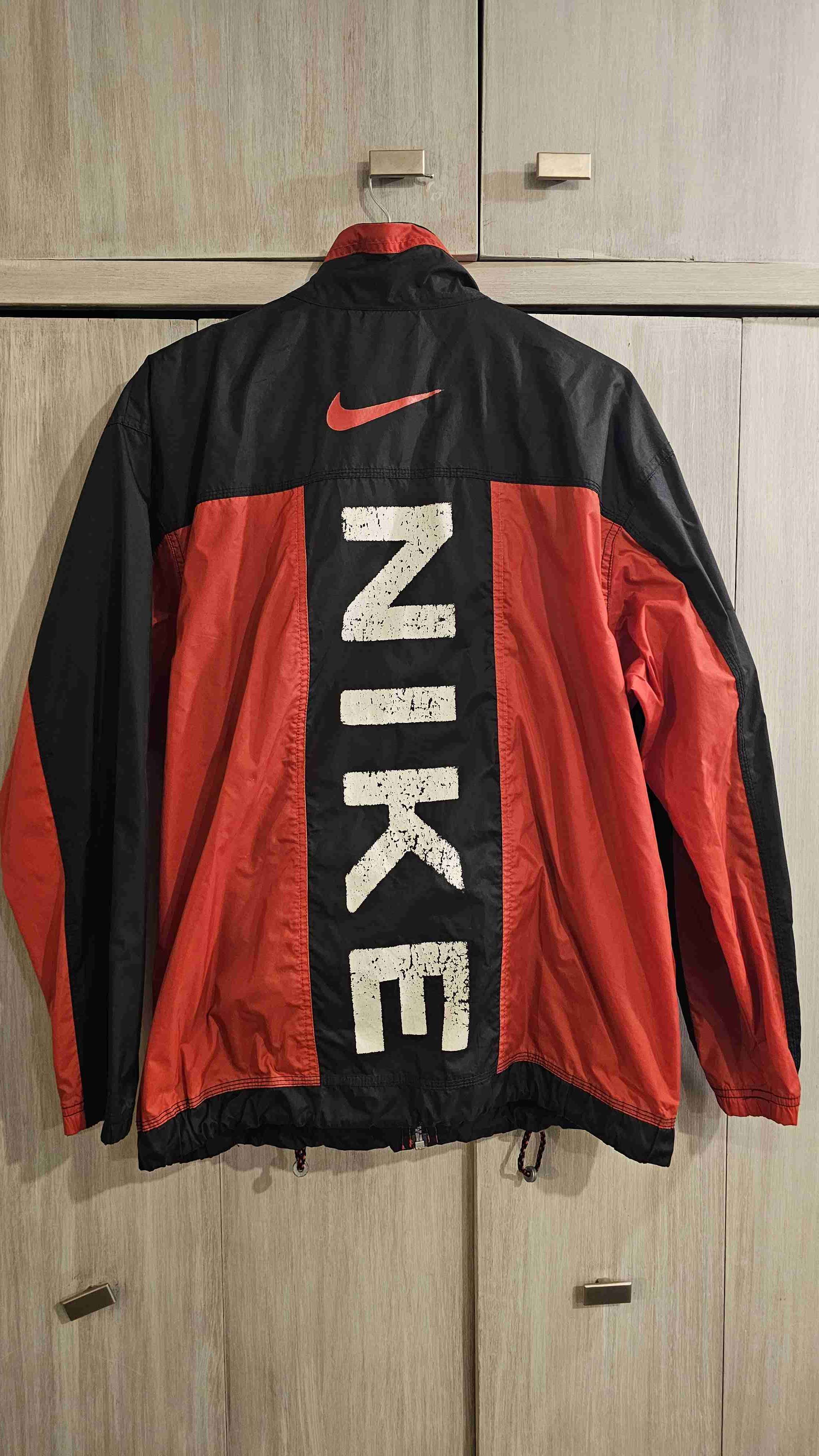 Chaqueta cortaviento Nike - miniatura 2