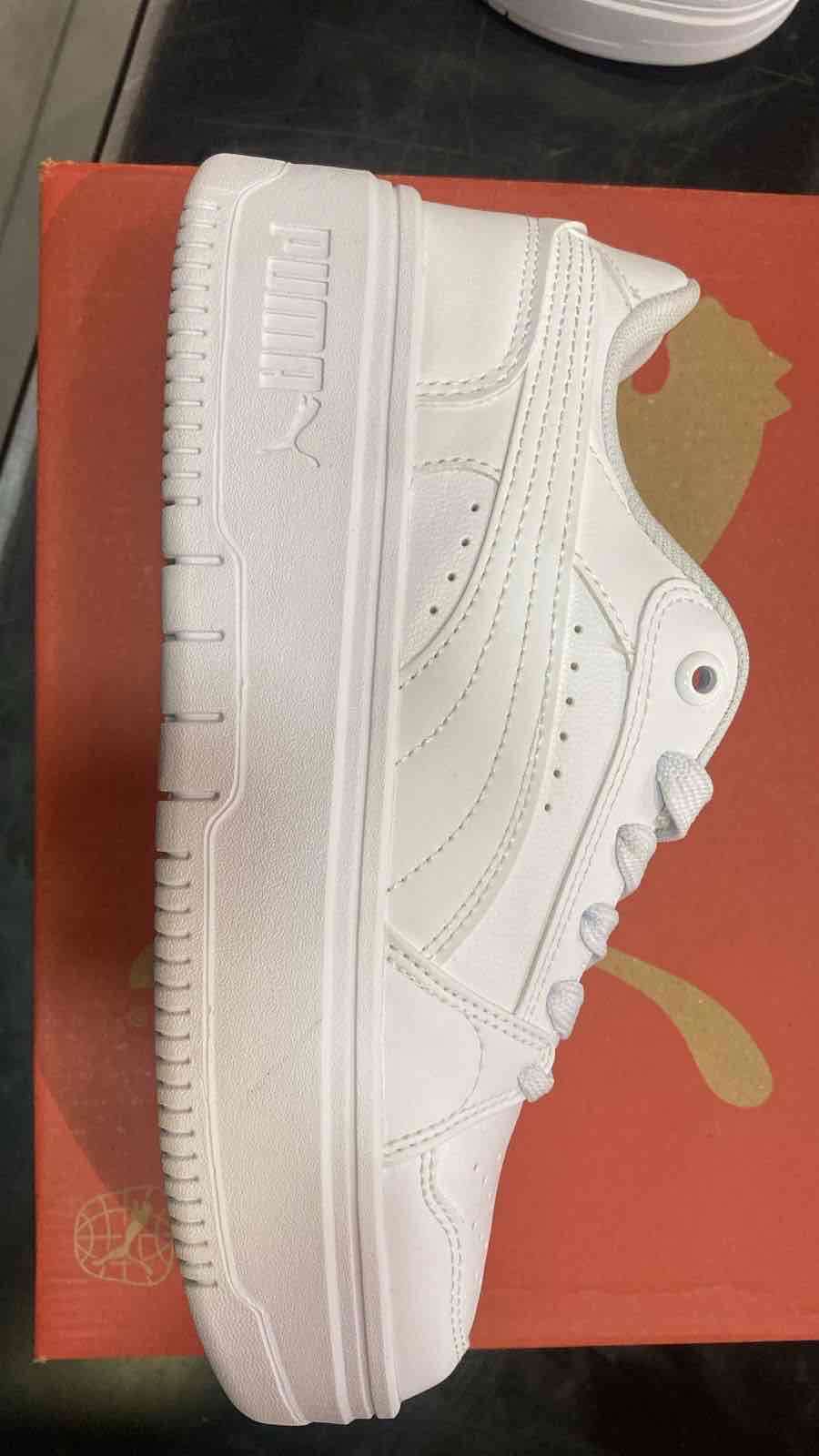 Zapatillas blancas Puma - miniatura 2