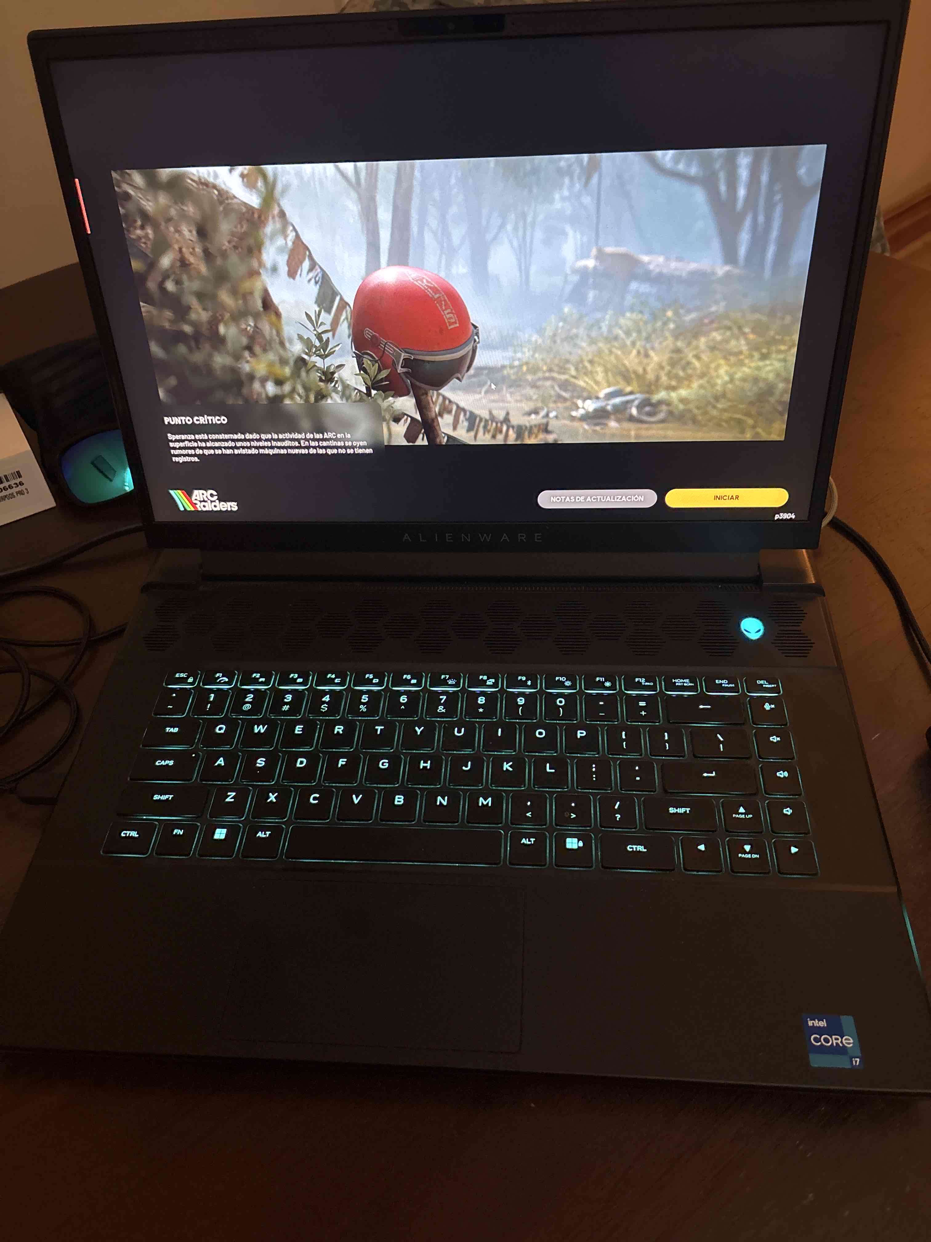 Laptop Alienware gaming 15 pouces - miniatura 1