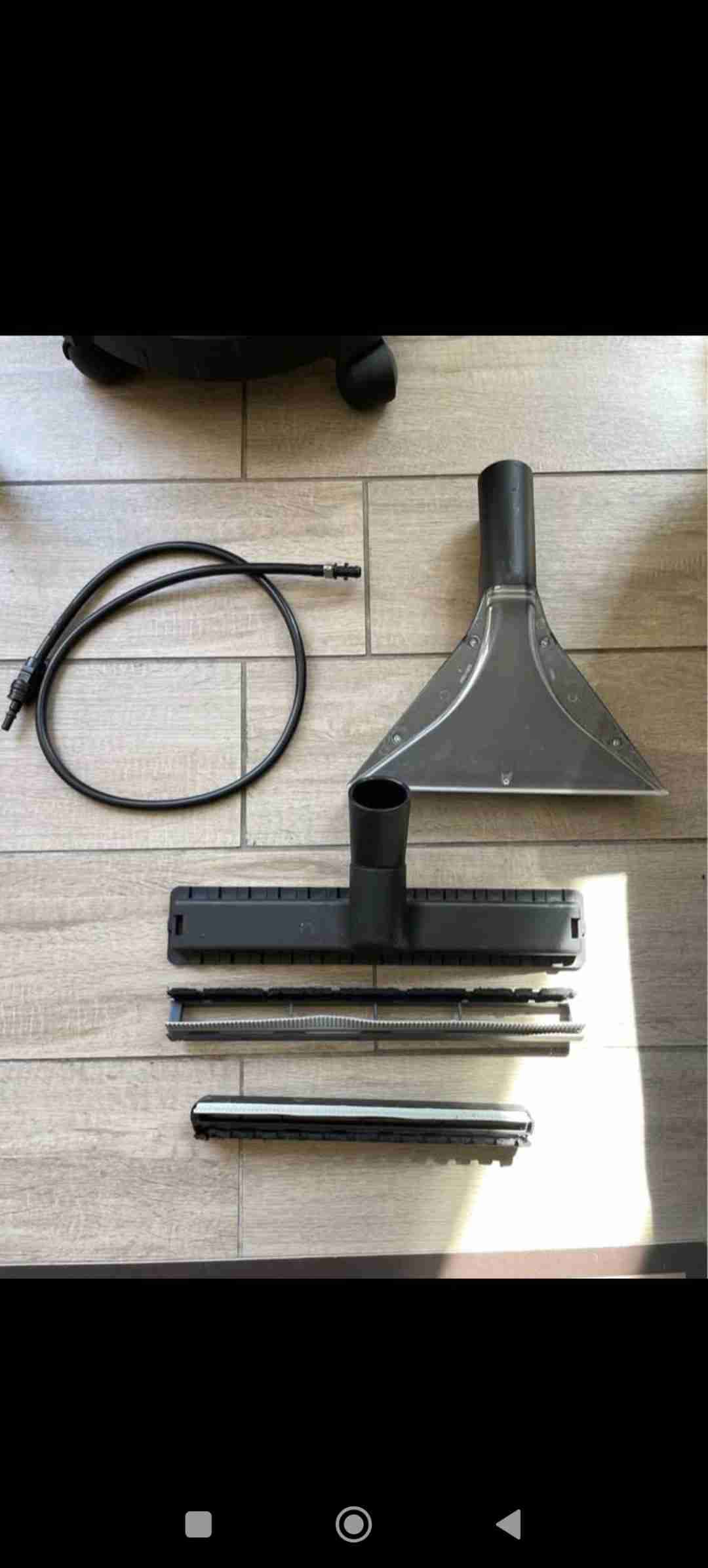 Aspiradora industrial con accesorios - miniatura 3