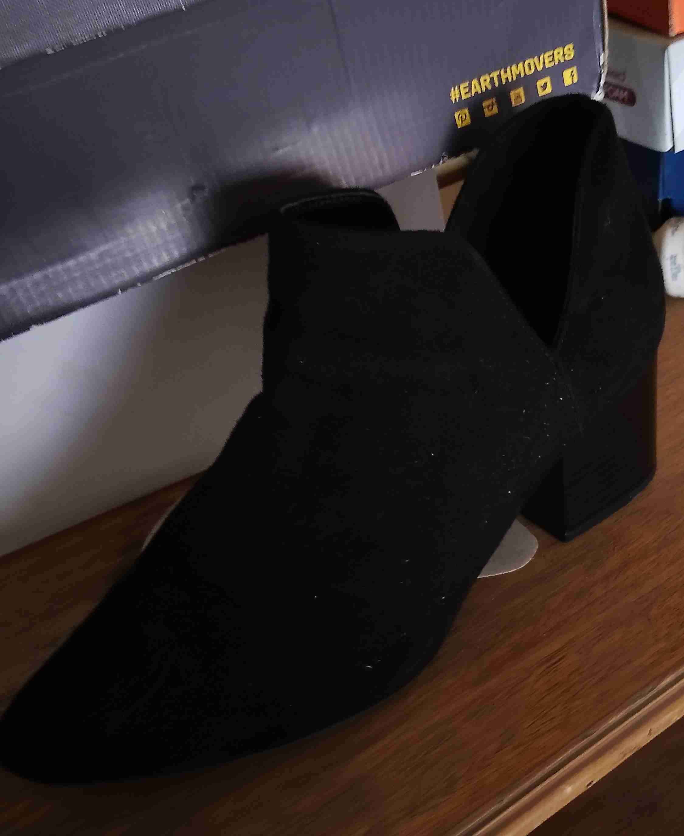 Botas negras con cierre lateral - miniatura 2