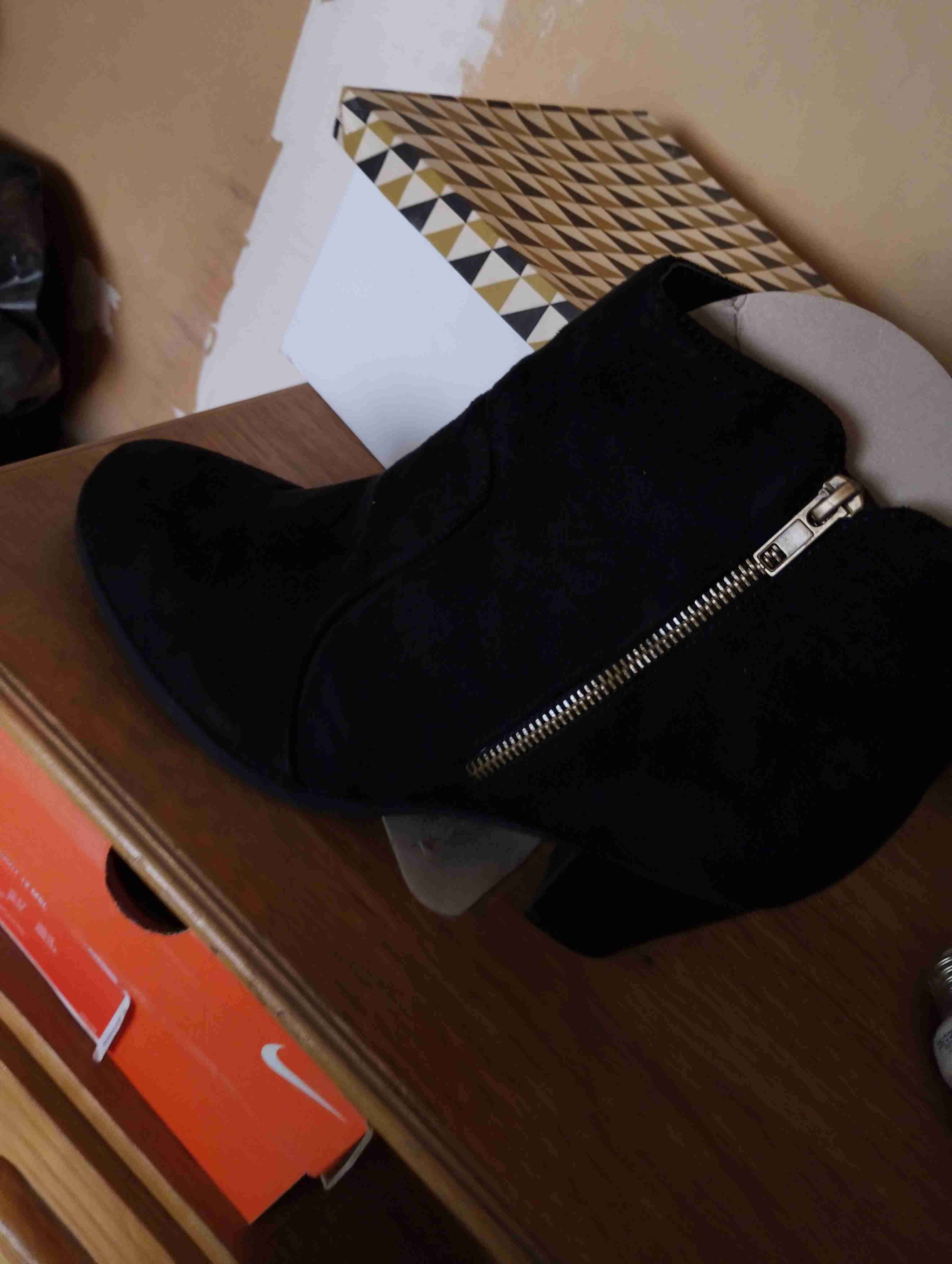 Botas negras con cierre lateral - miniatura 5