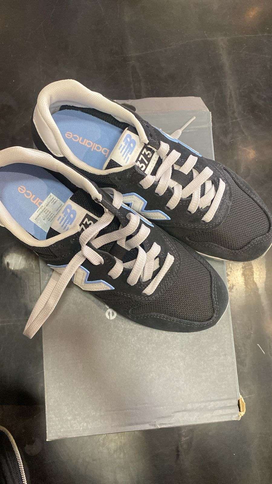 Zapatillas negras deportivas - miniatura 3