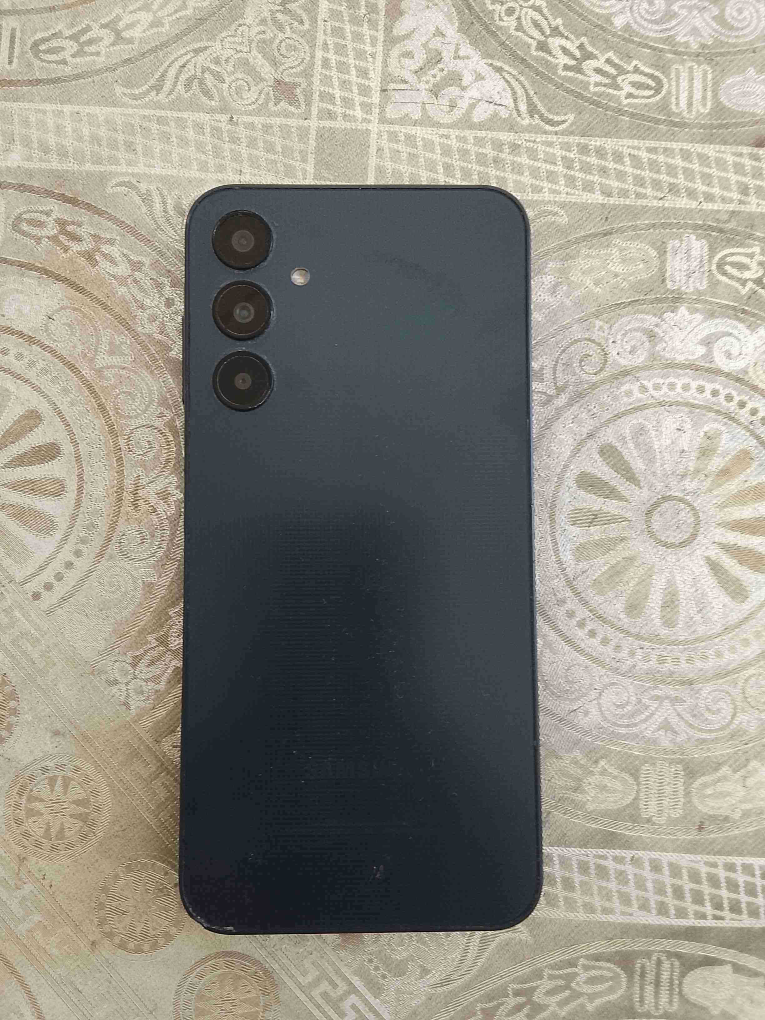 Celular con pantalla rota - miniatura 2