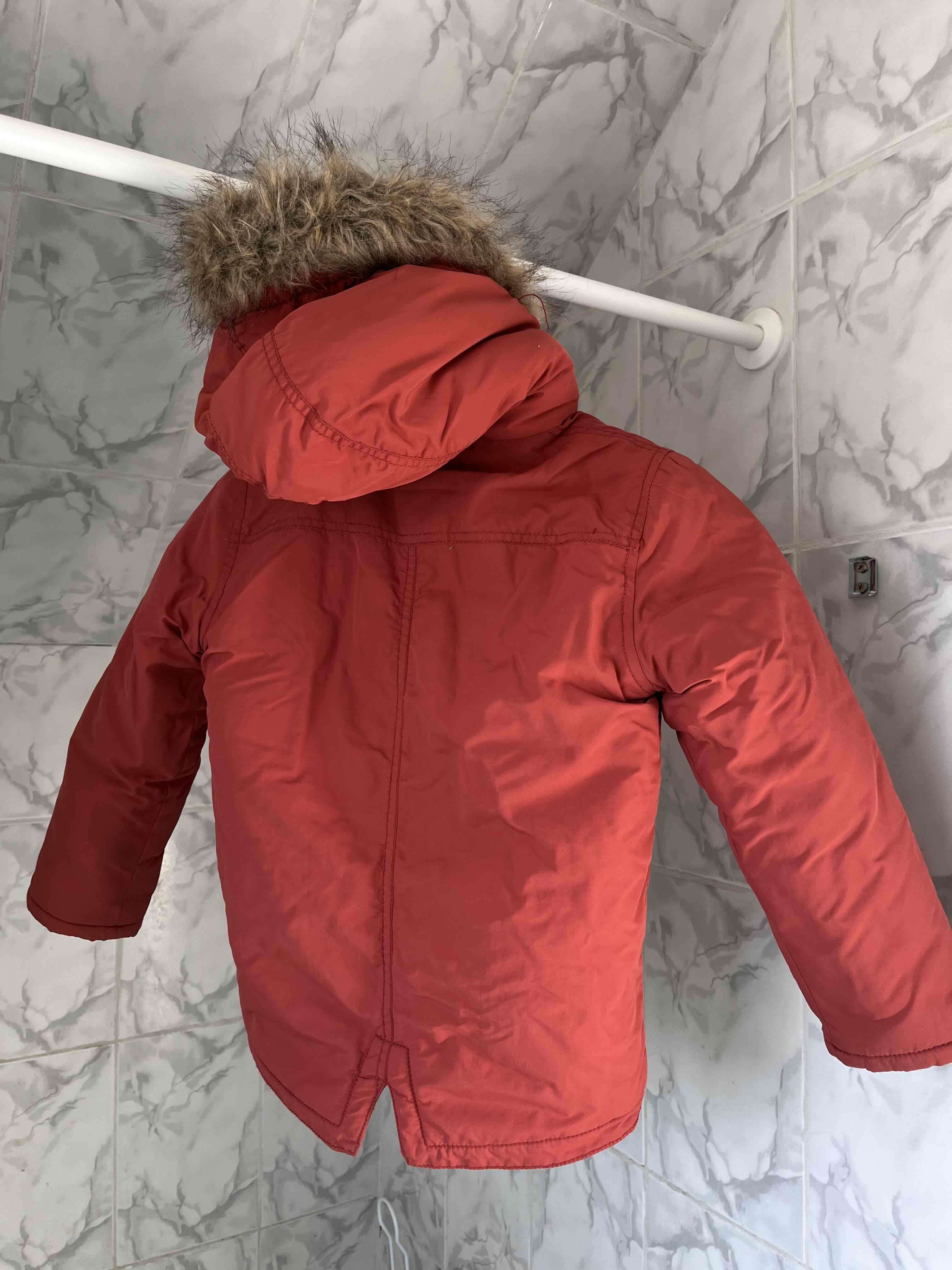 Parka roja para niños con capucha - miniatura 2