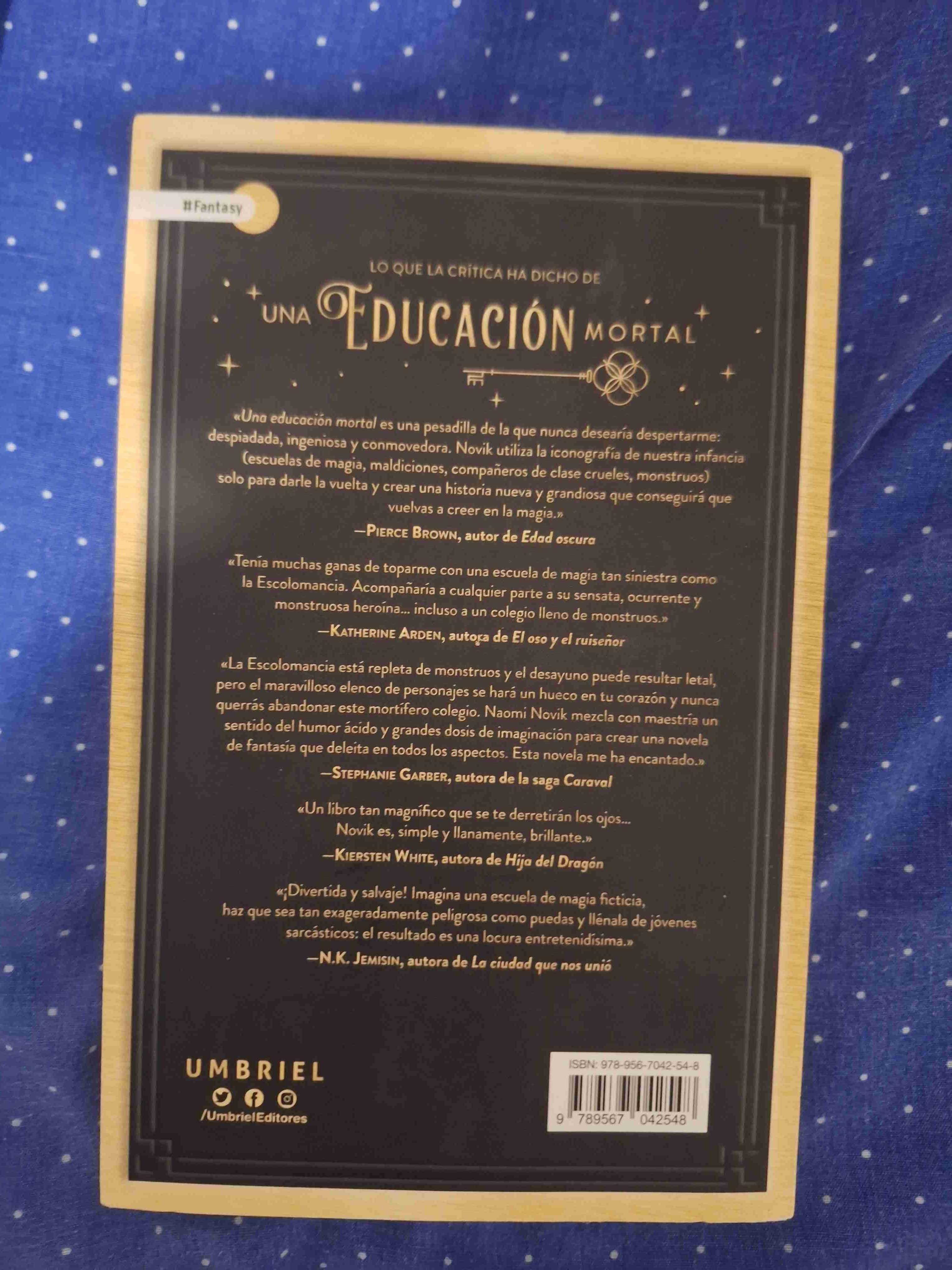 Libro 'Una Educación Mortal' - miniatura 2