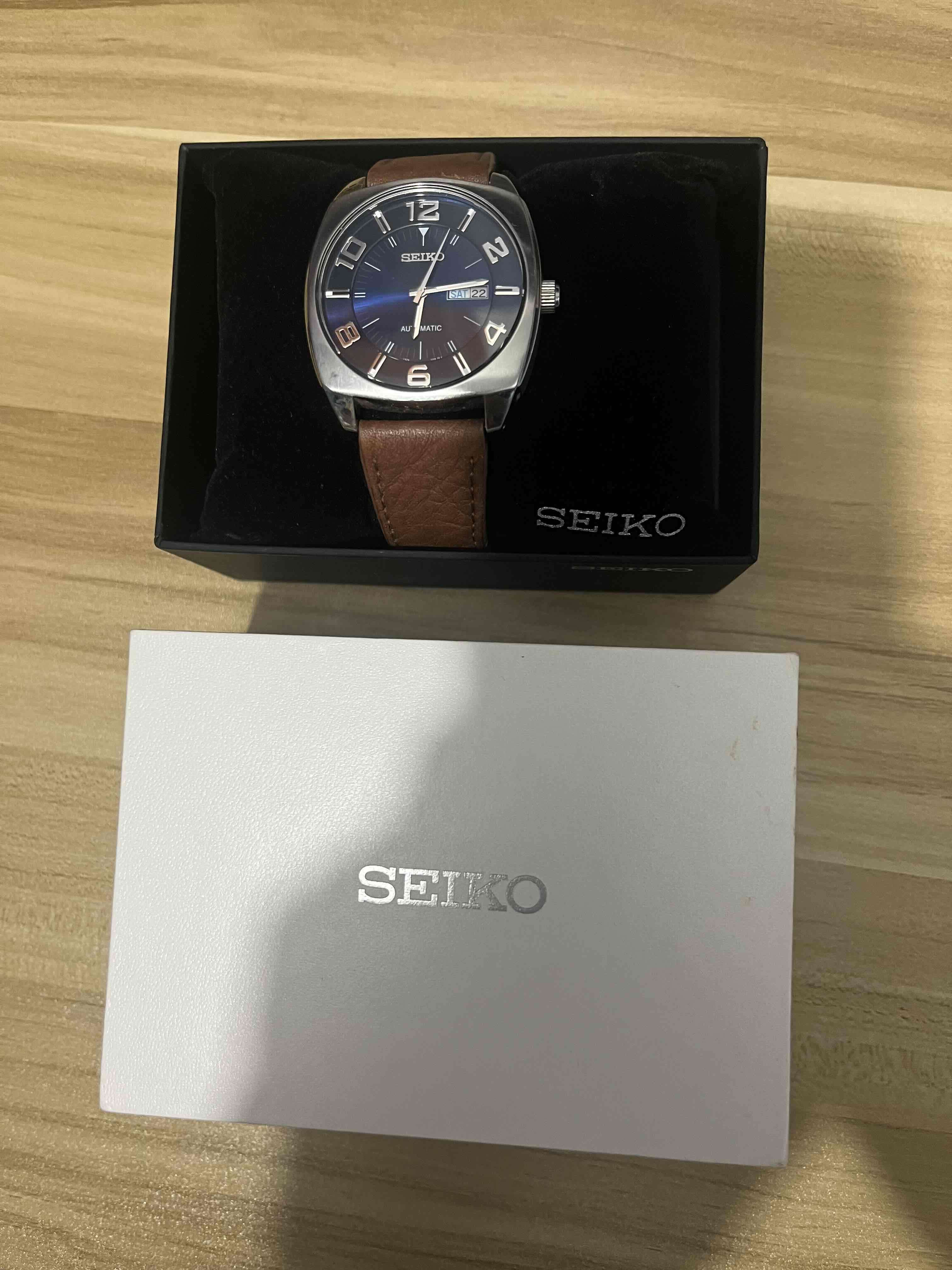 Reloj Seiko automático con correa de cuero - miniatura 4