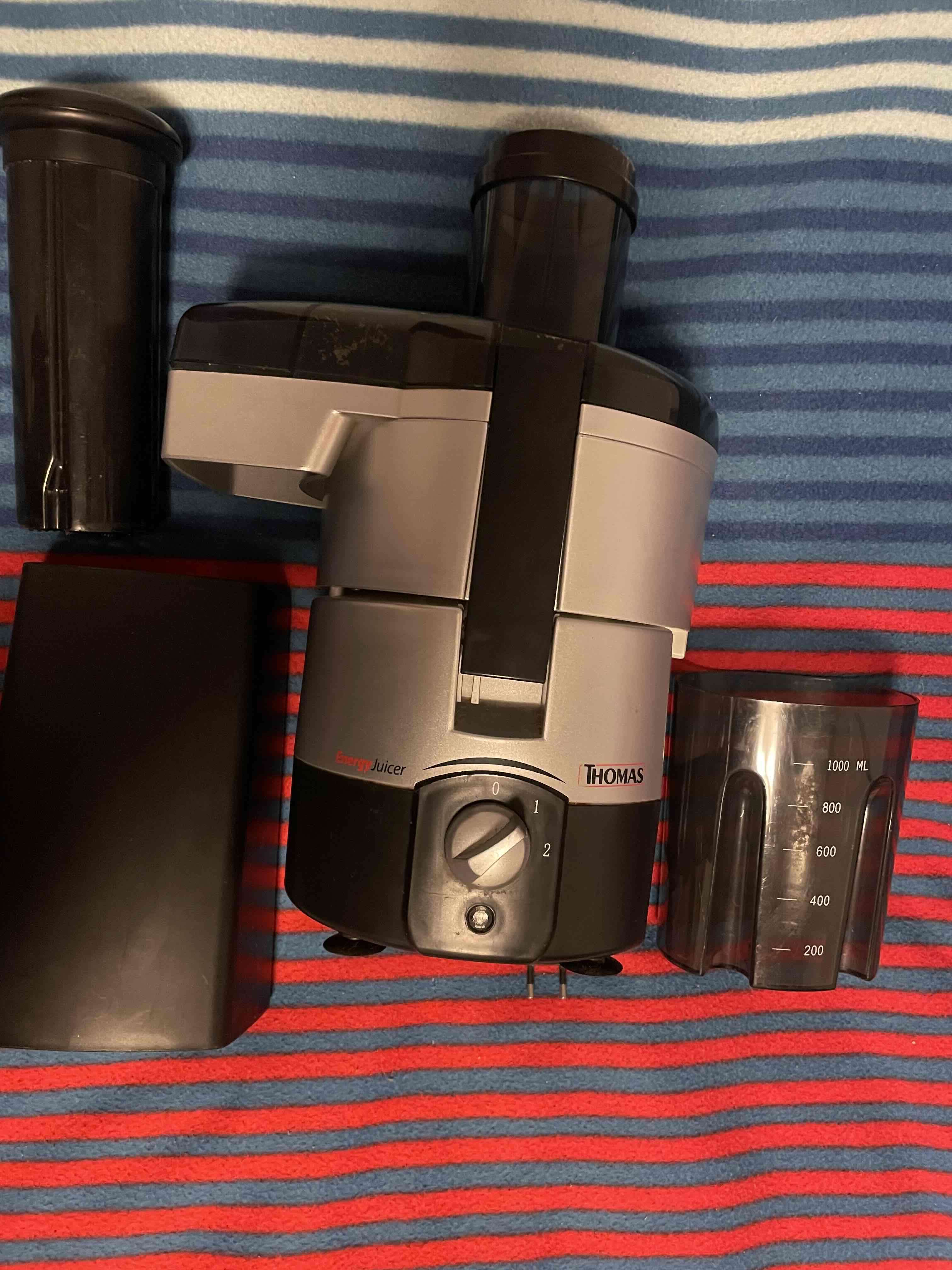 Extractor de jugos Thomas - miniatura 3
