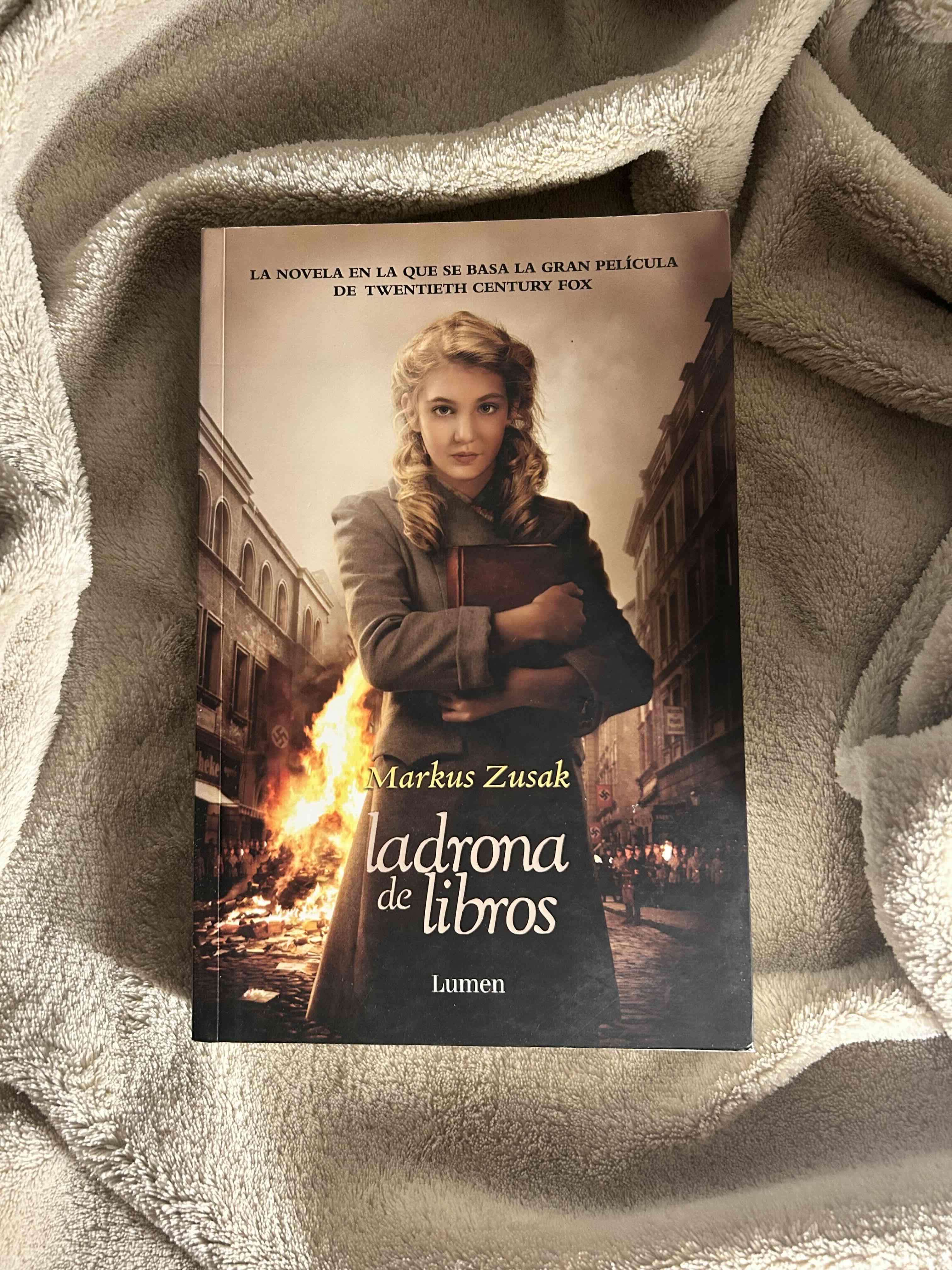 La ladrona de libros - Markus Zusak - miniatura 1