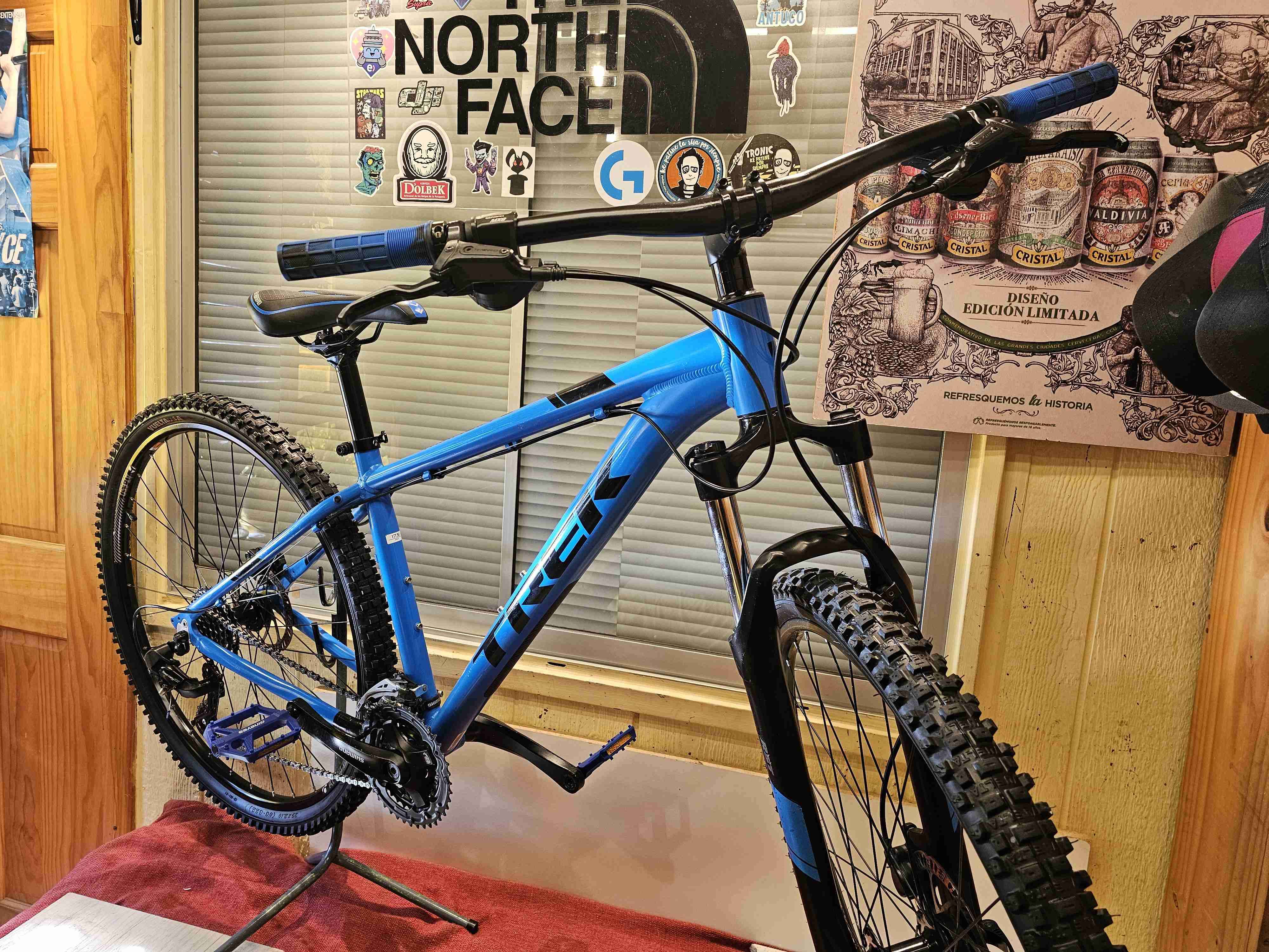 Bicicleta de montaña Trek azul - miniatura 5