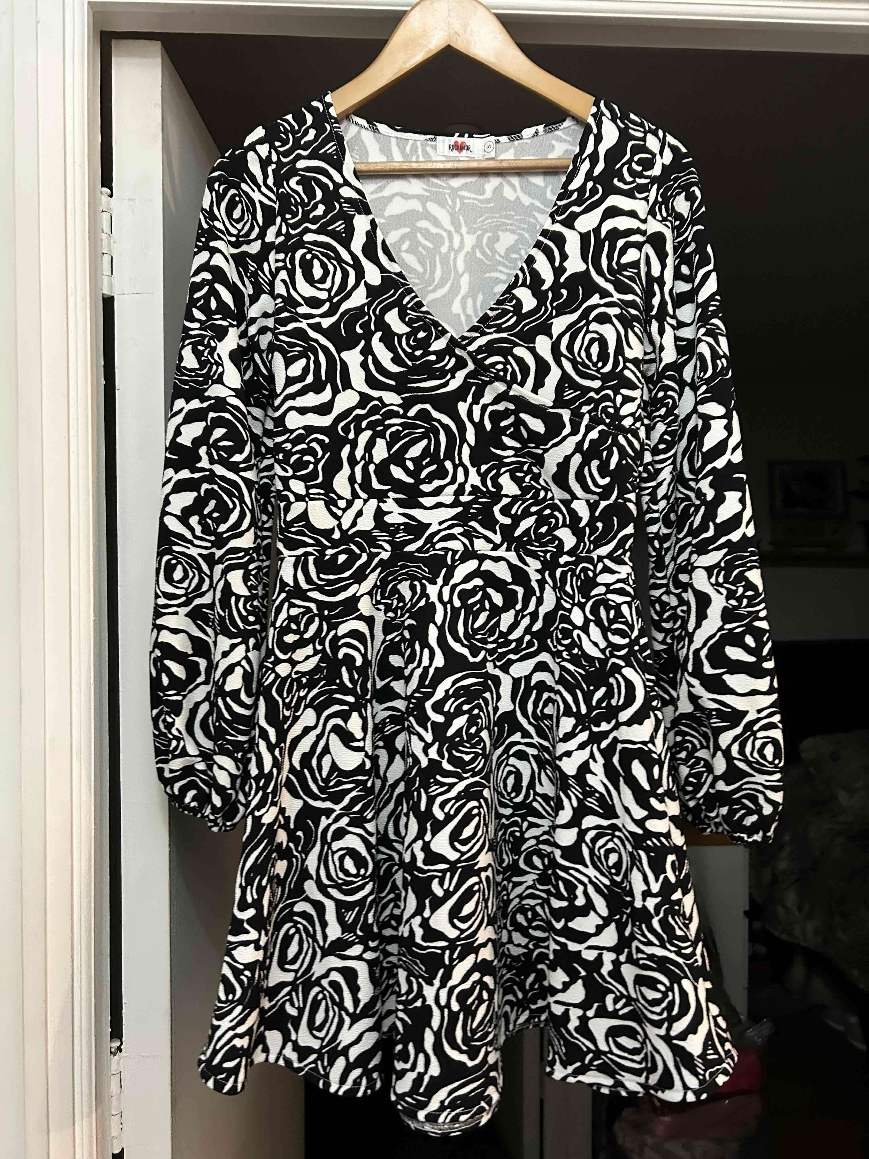 Vestido corto estampado floral - miniatura 2