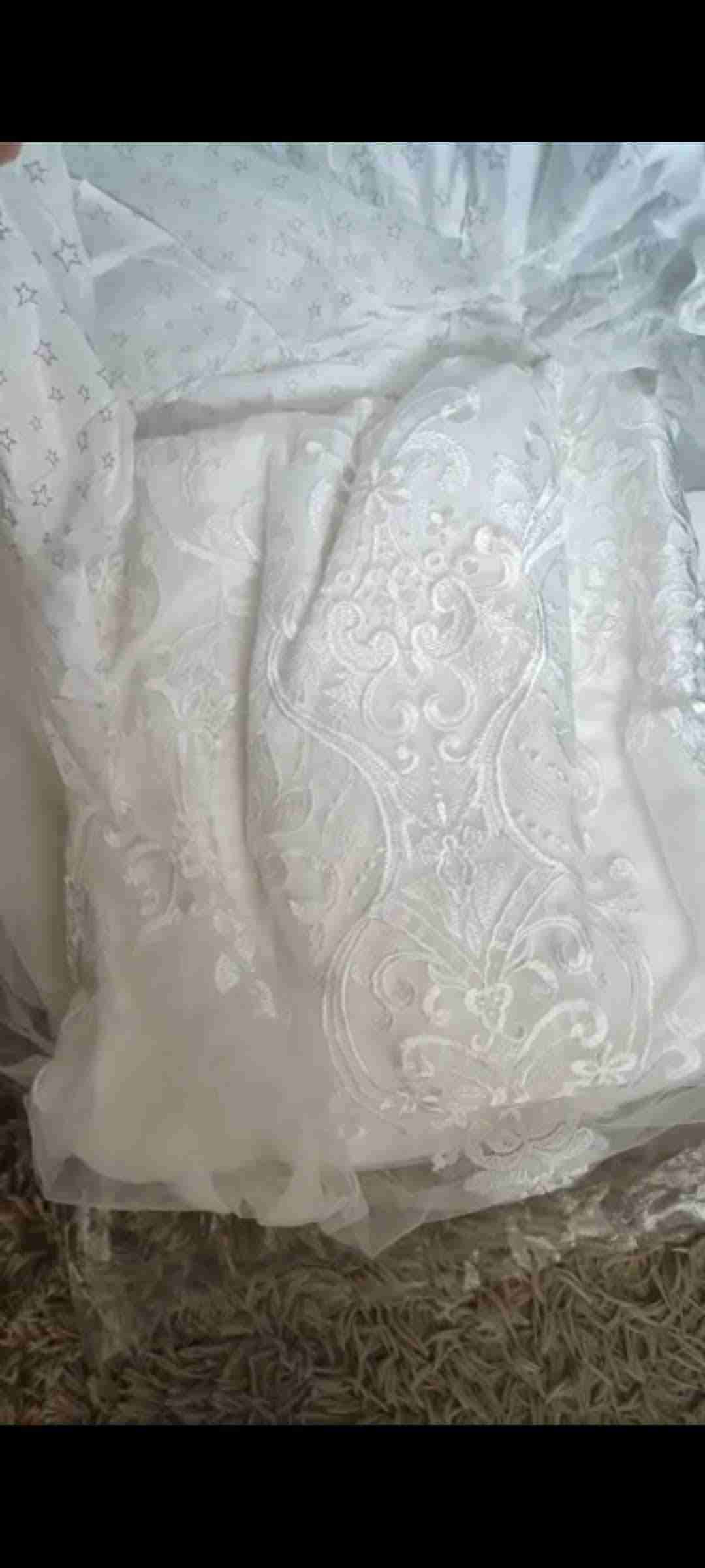 Vestido de novia bordado blanco - miniatura 1