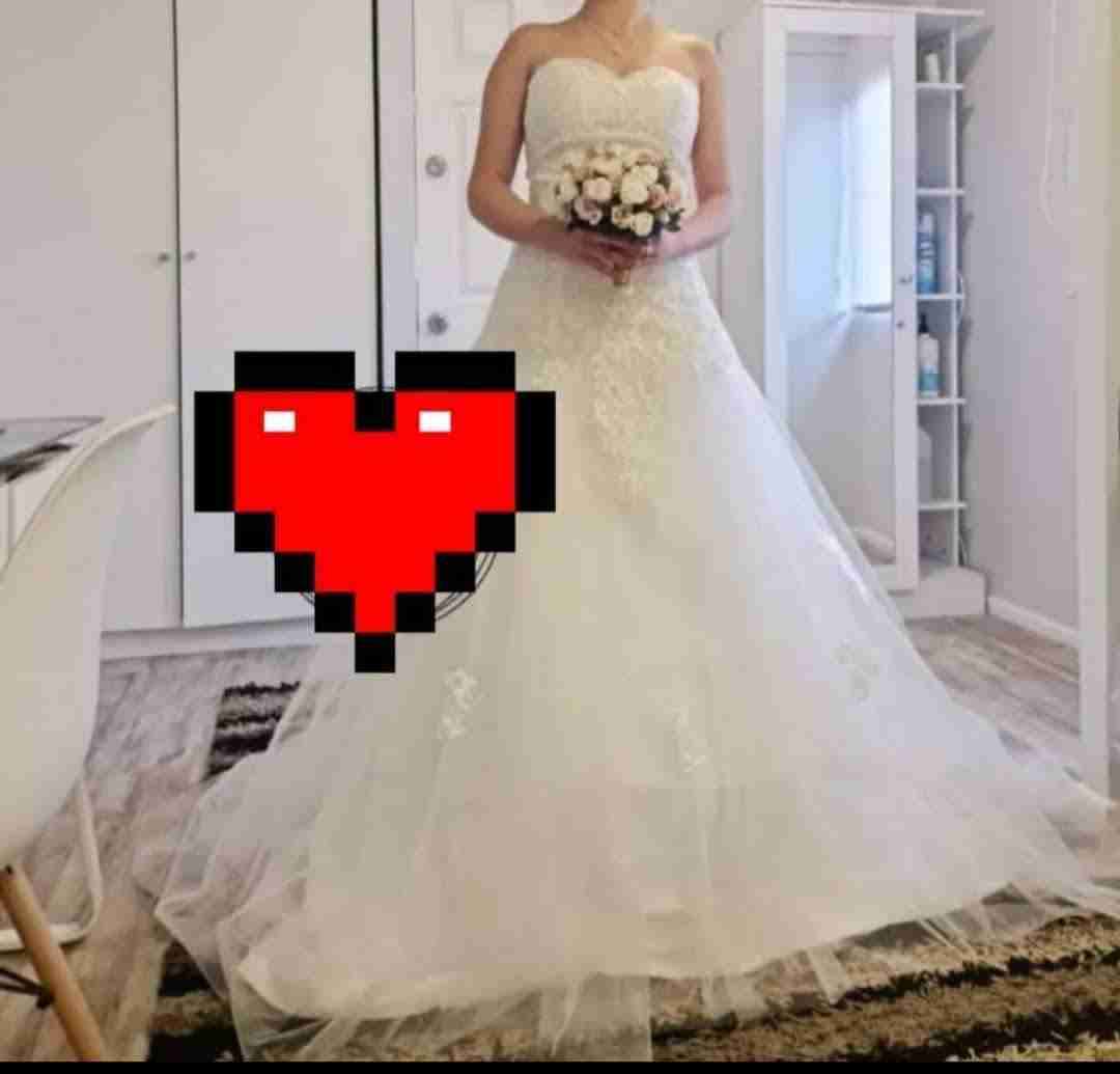 Vestido de novia bordado blanco - miniatura 4