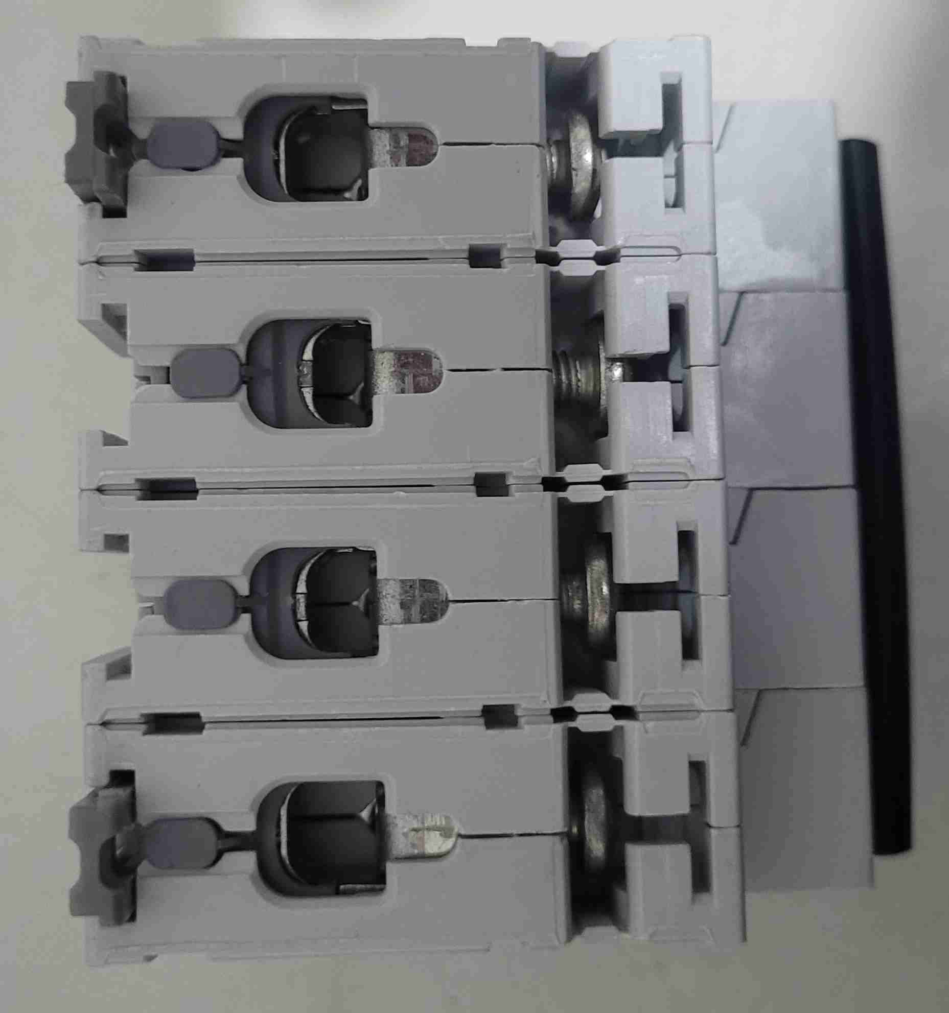 Interruptor automático Legrand D25 - miniatura 5