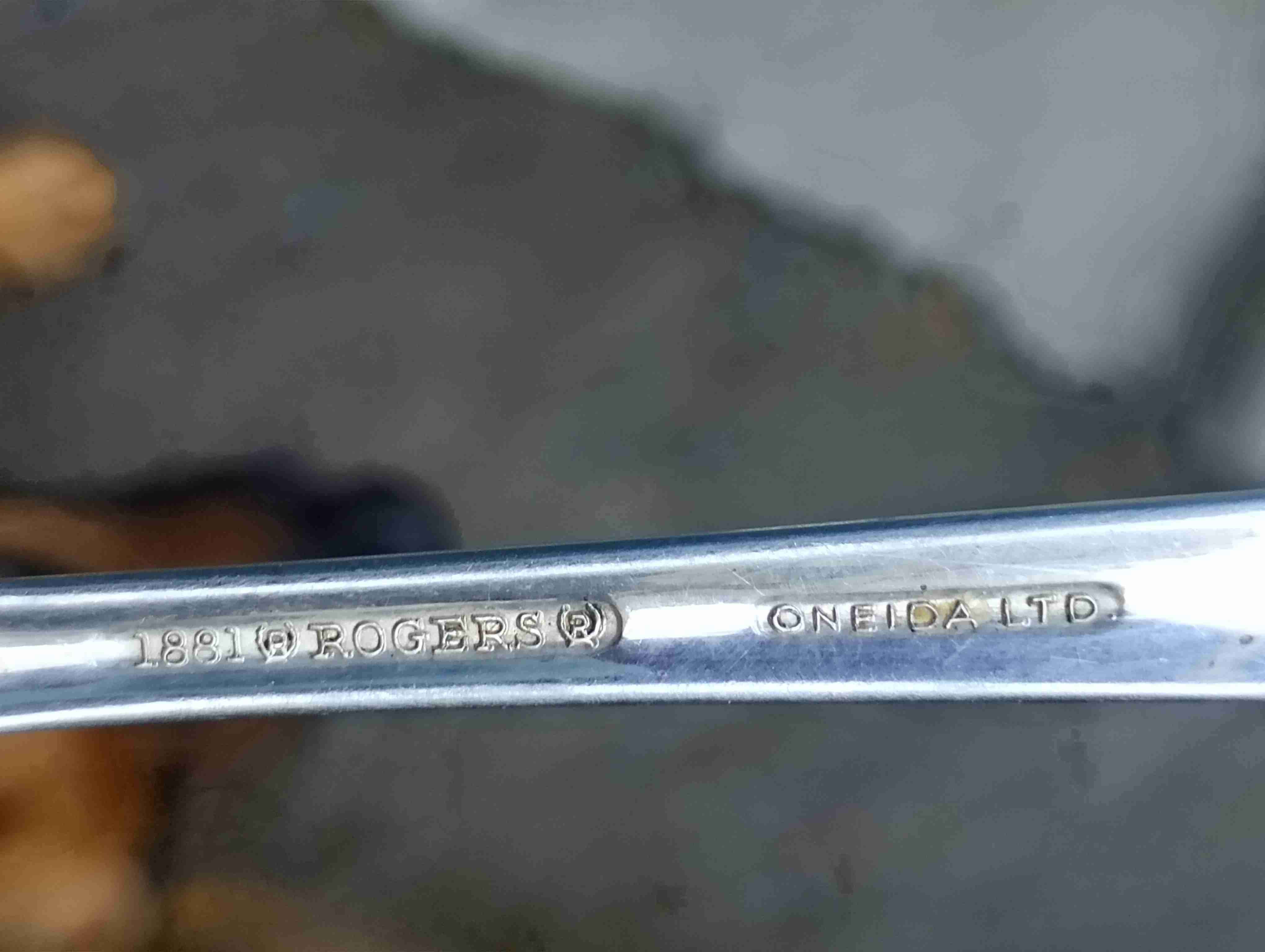 Set de cubiertos en estuche - miniatura 2