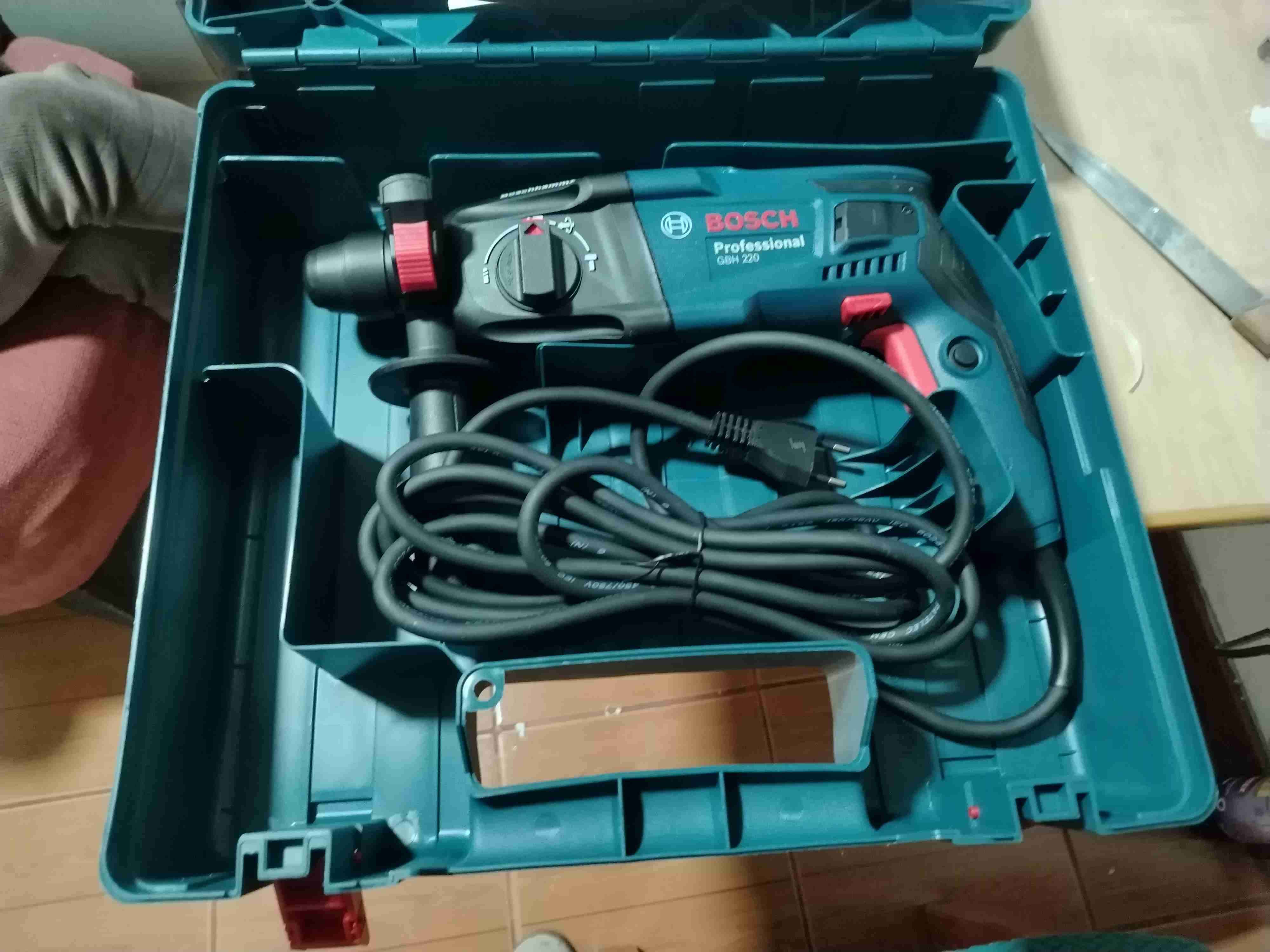 Taladro Bosch Professional GBH 220 - miniatura 1