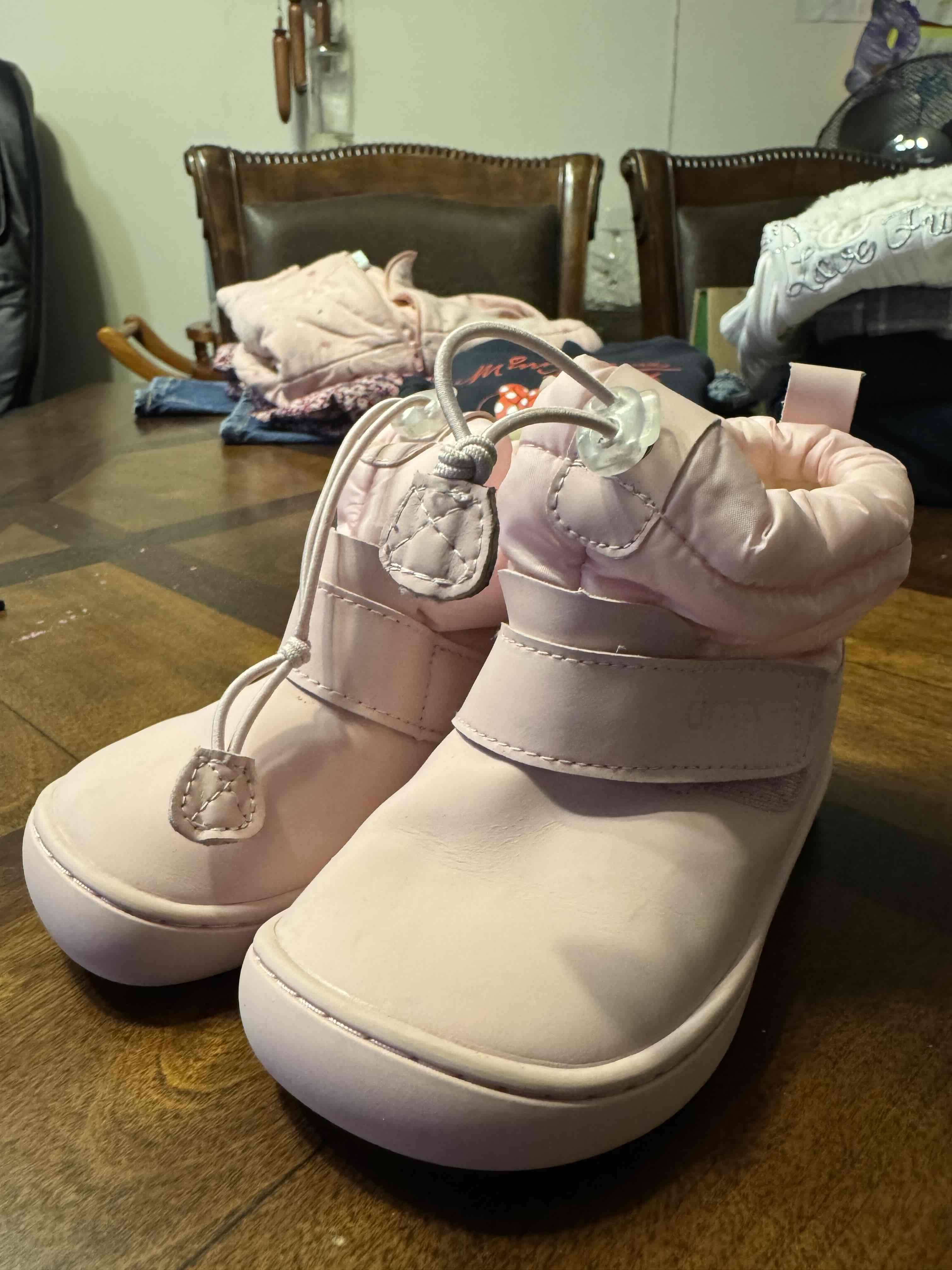 Botitas rosadas de invierno - miniatura 1