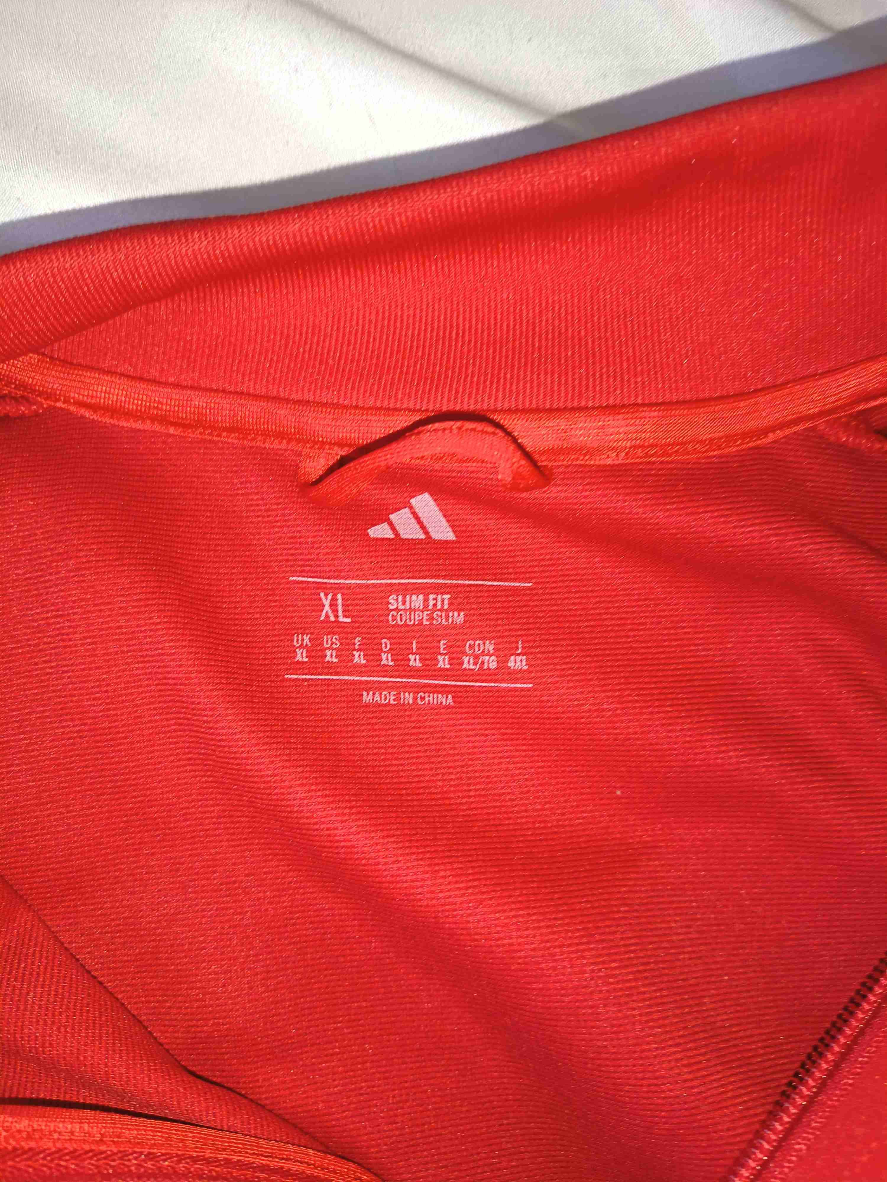Chaqueta deportiva roja Adidas - miniatura 3