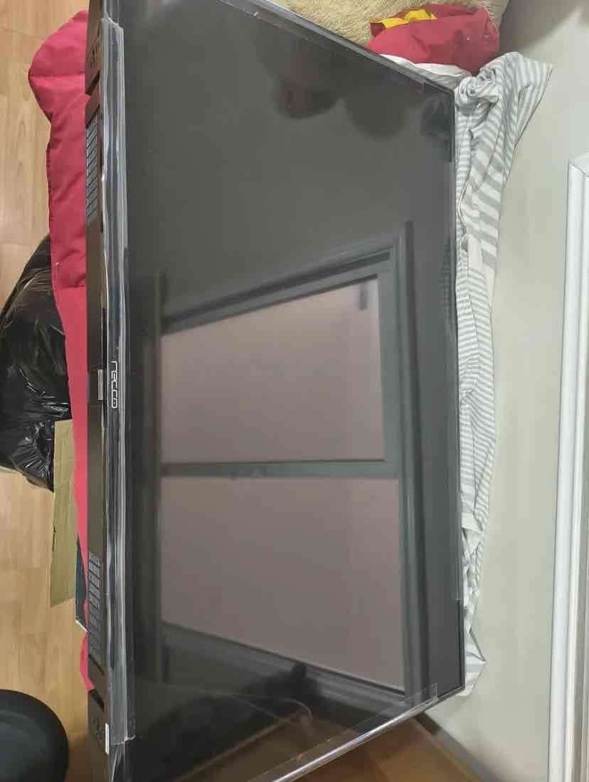 Televisor Recco De 50 Pulgas Usado Conversable - miniatura 2