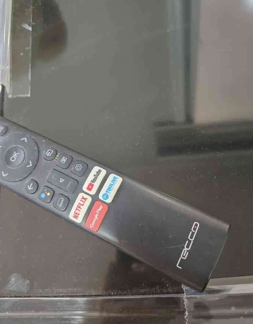 Televisor Recco De 50 Pulgas Usado Conversable - miniatura 3