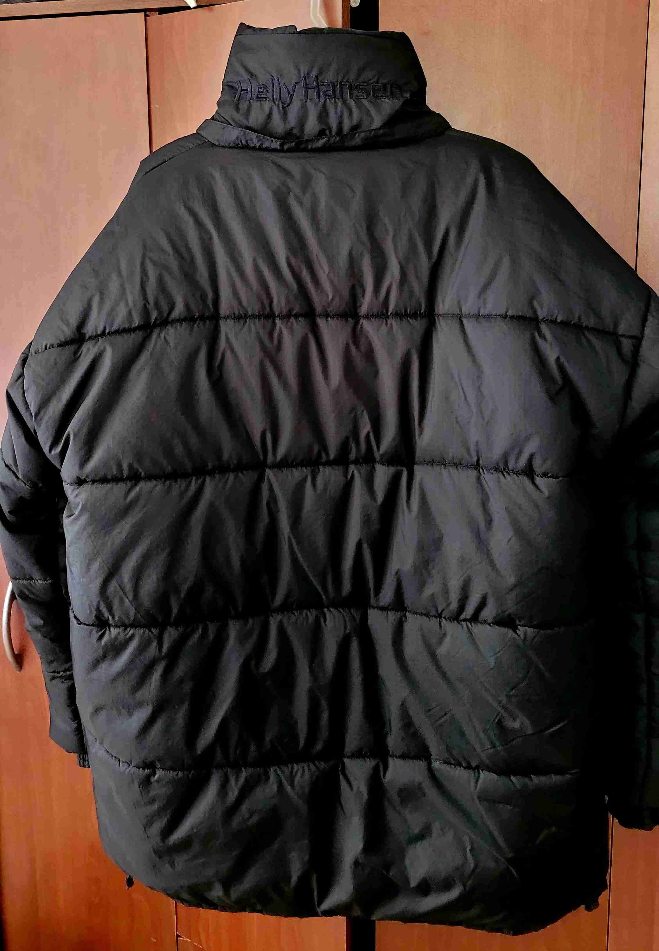 Chaqueta Helly Hansen reversible puffer negra - miniatura 3