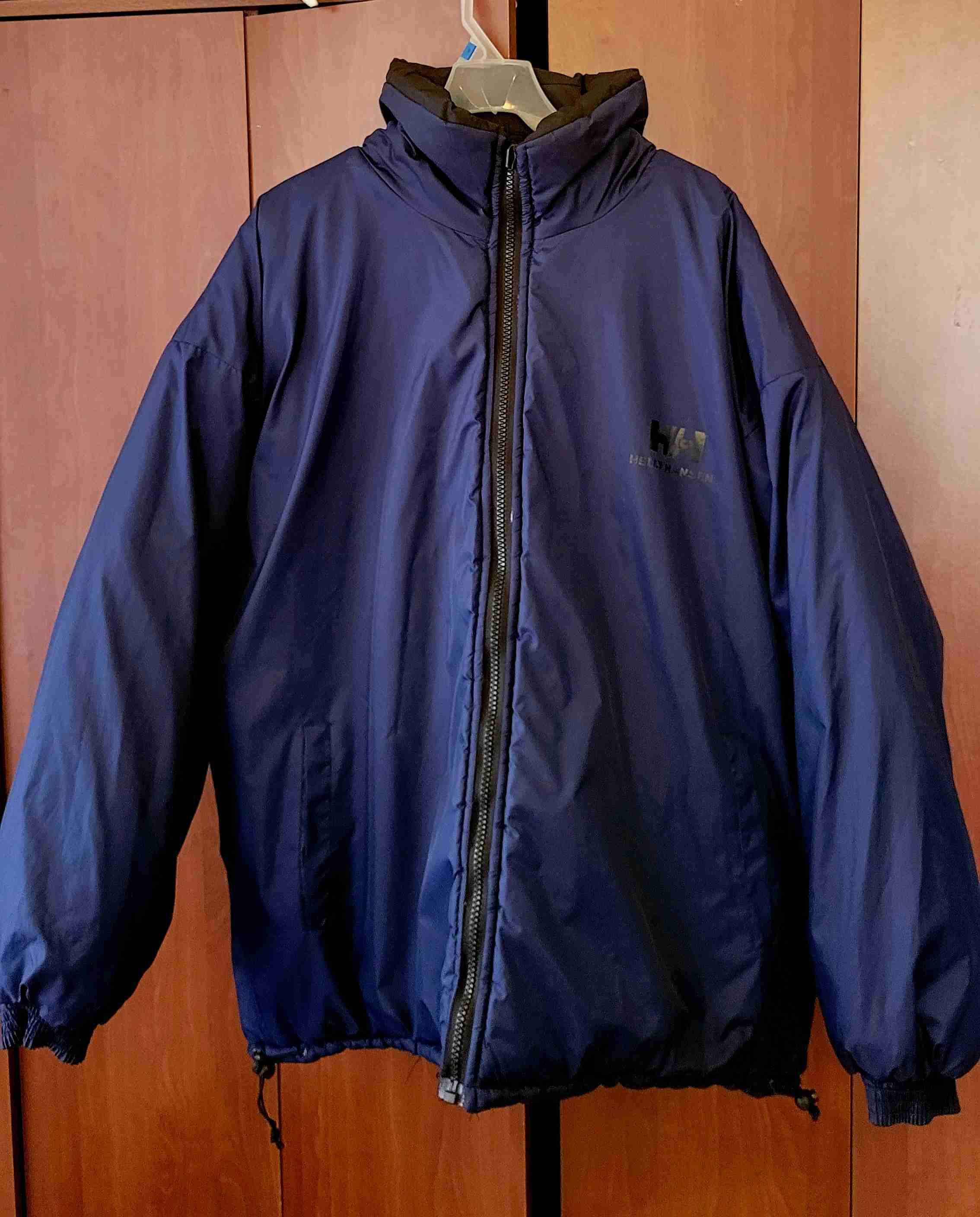 Chaqueta Helly Hansen reversible puffer negra - miniatura 4