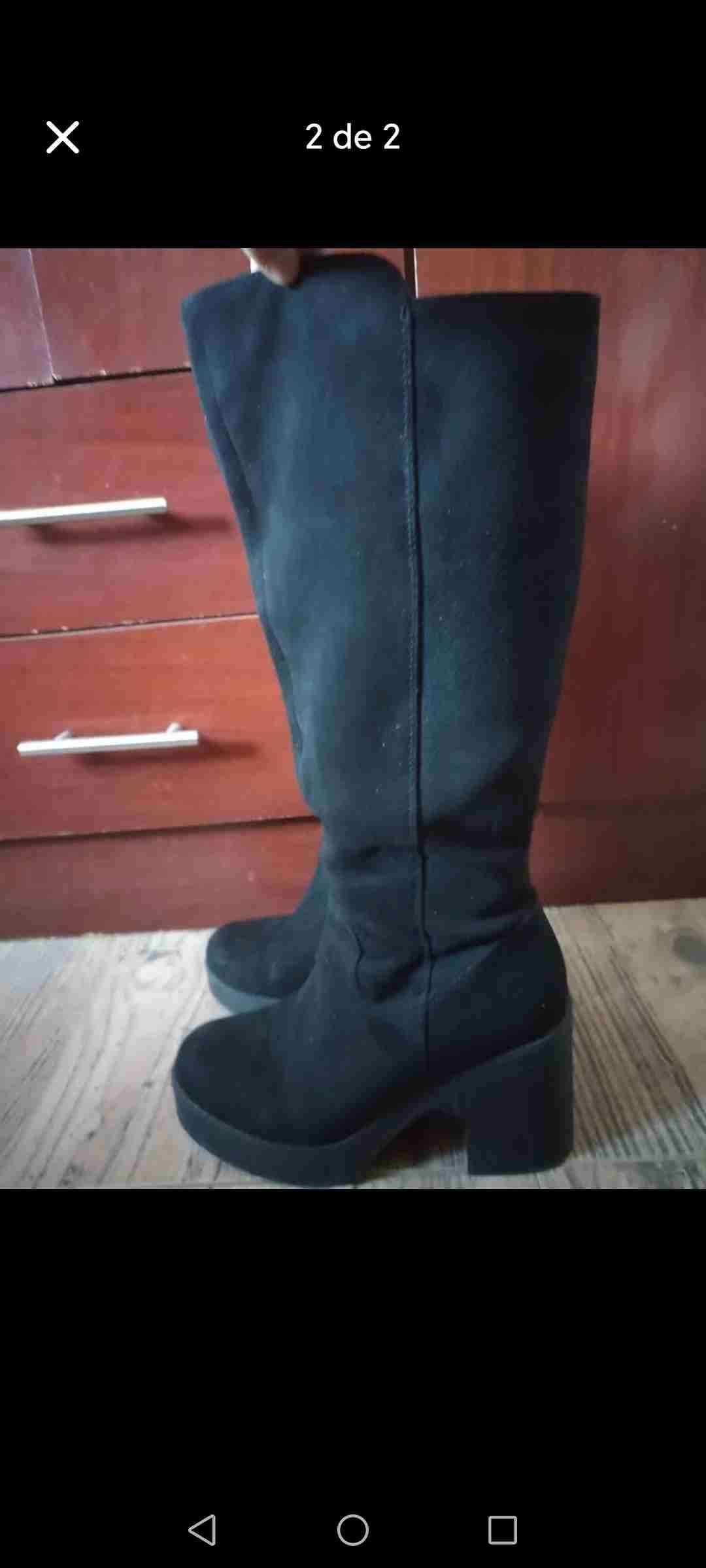 Botas negras de tacón alto - miniatura 2