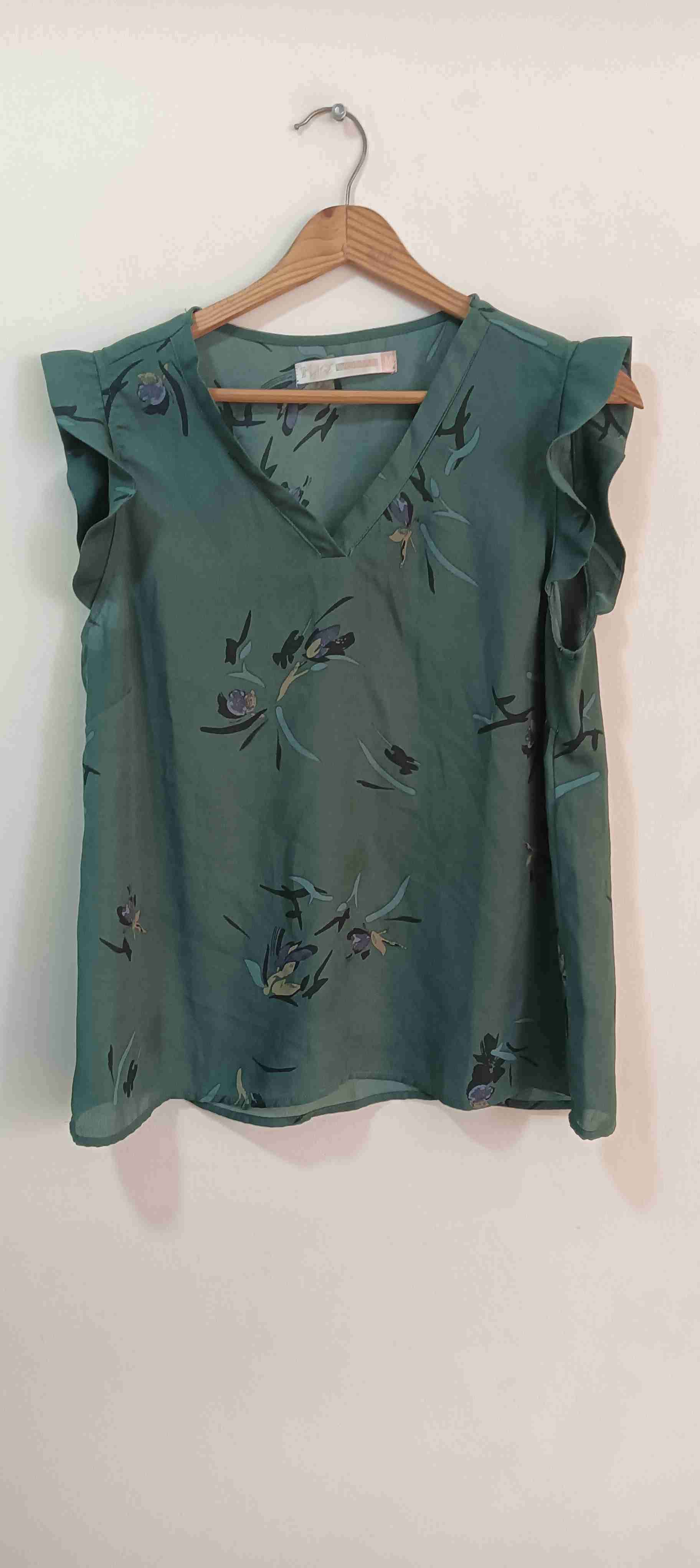 Blusas y poleras - miniatura 3